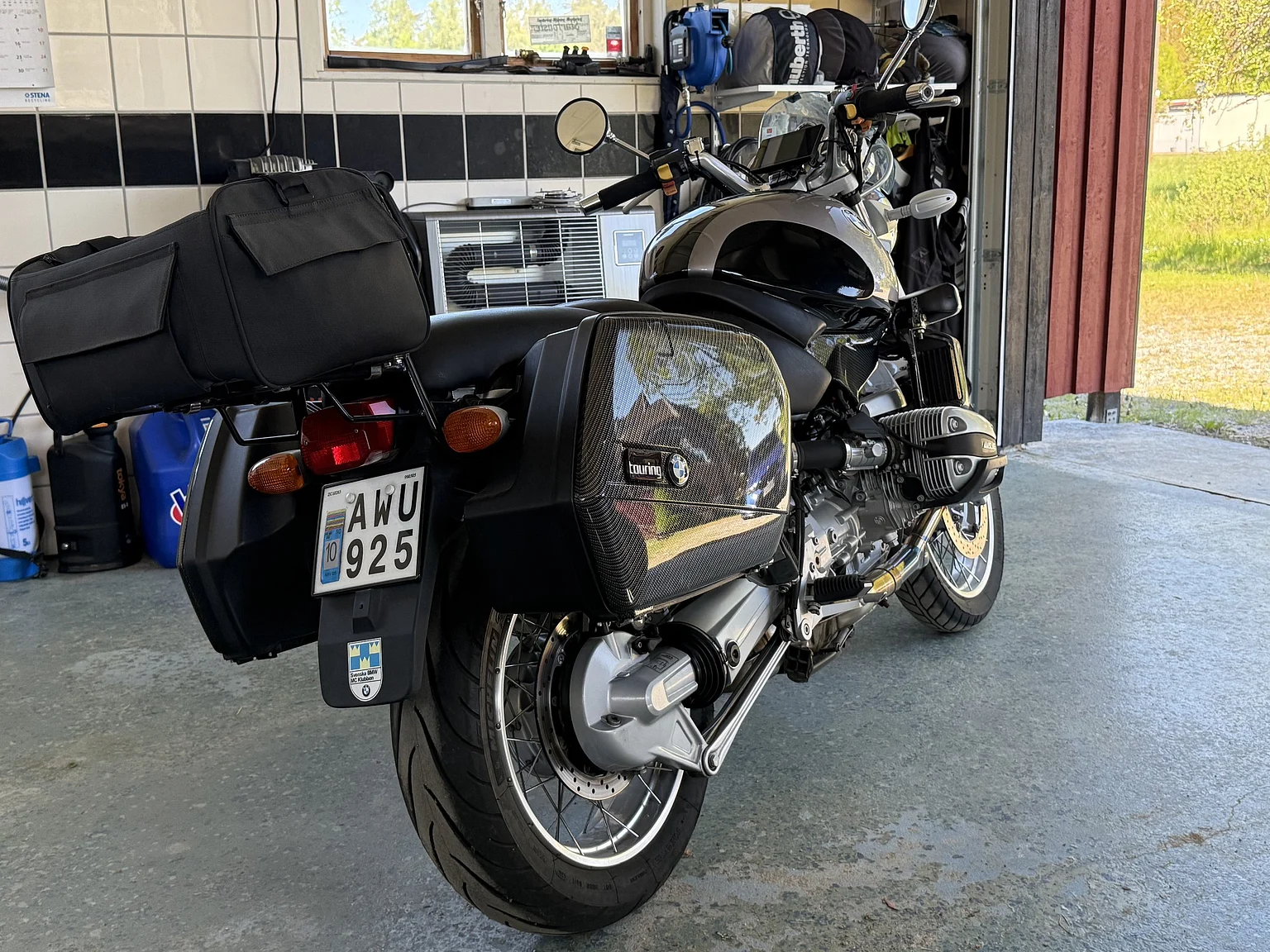 Exterior image of 1999 BMW Motorrad R 1100 R (61)