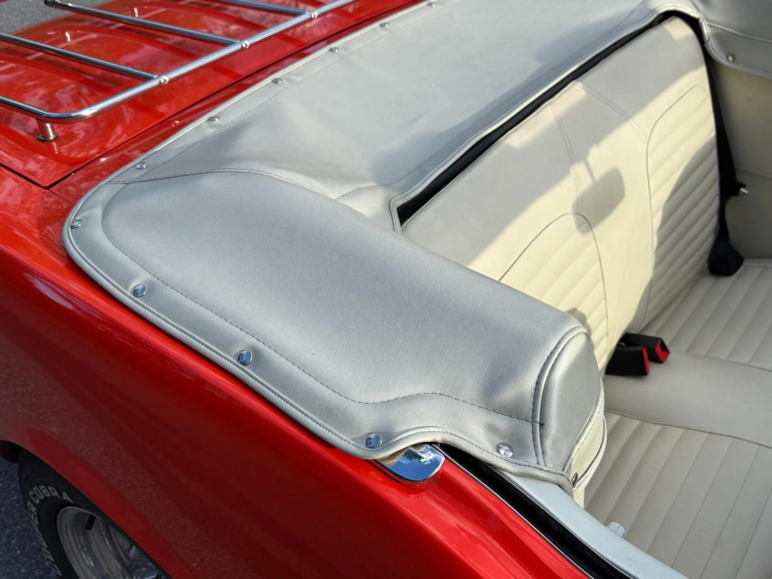 Aussenfoto 1965 Ford Mustang Cabriolet (50)