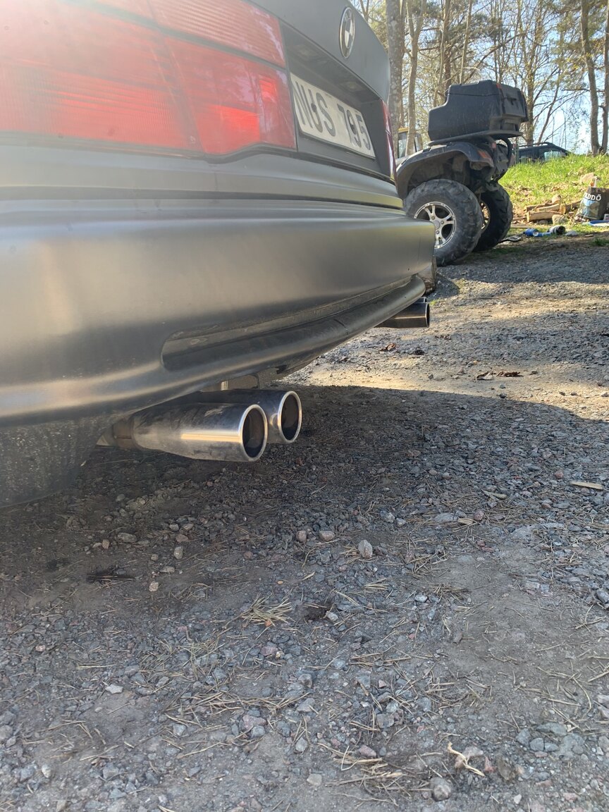 Exteriörbild på 1995 BMW 840i (55)