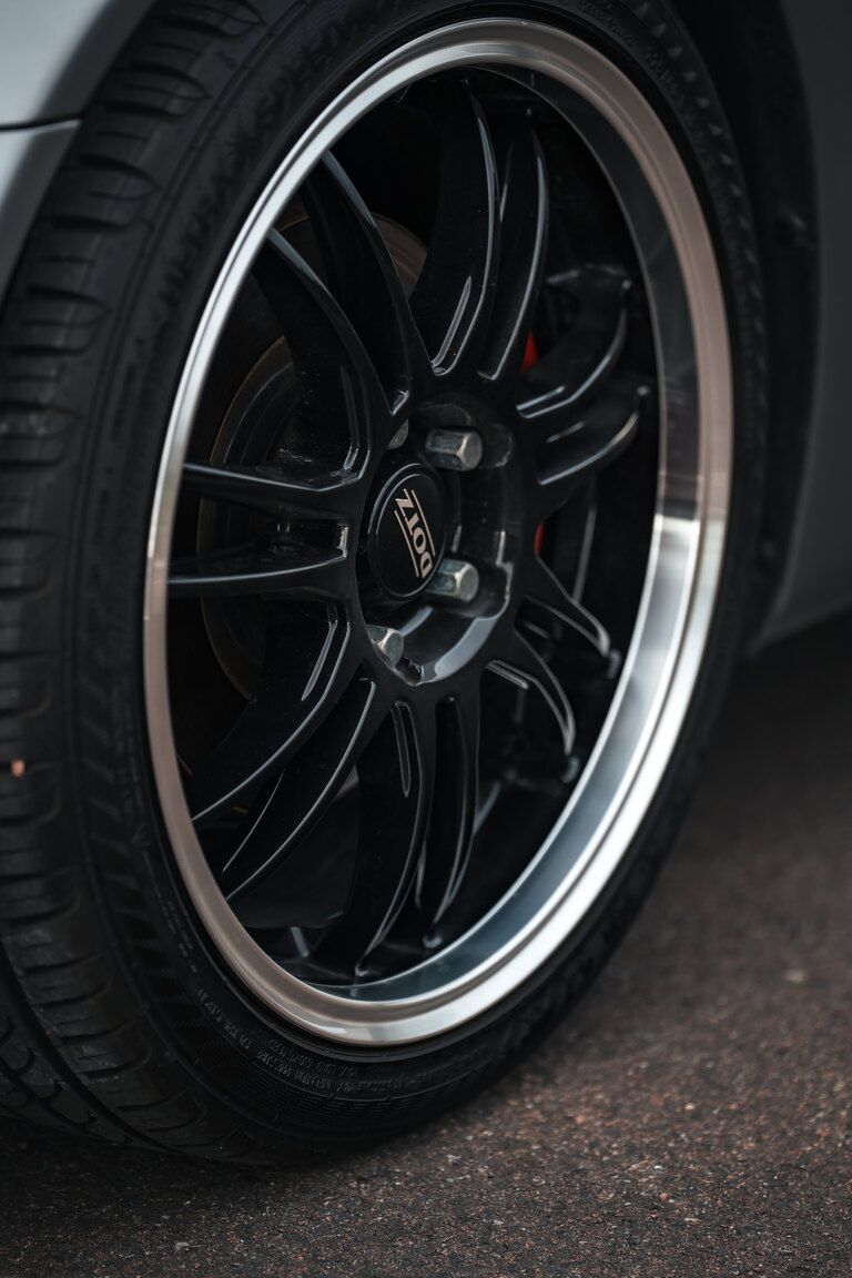 Exterior image of 2000 Honda S2000 AP1