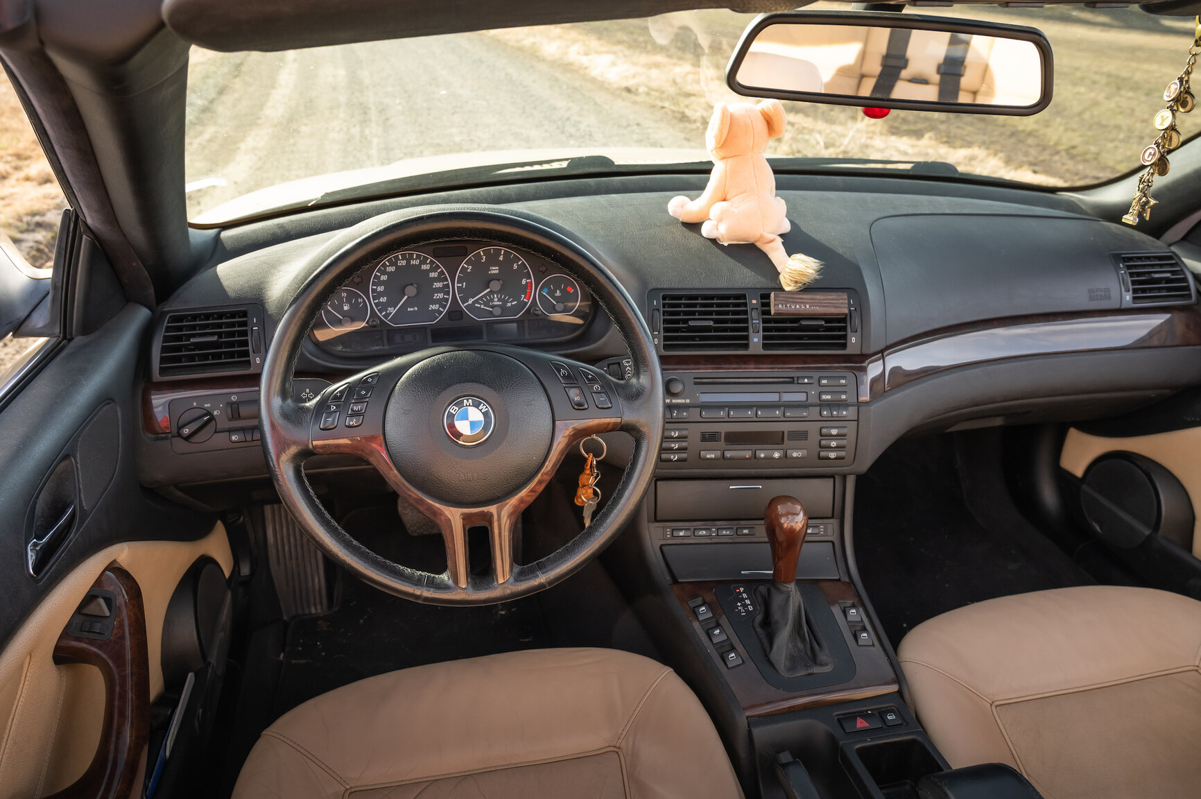 Interiörbild 2001 BMW 330Ci