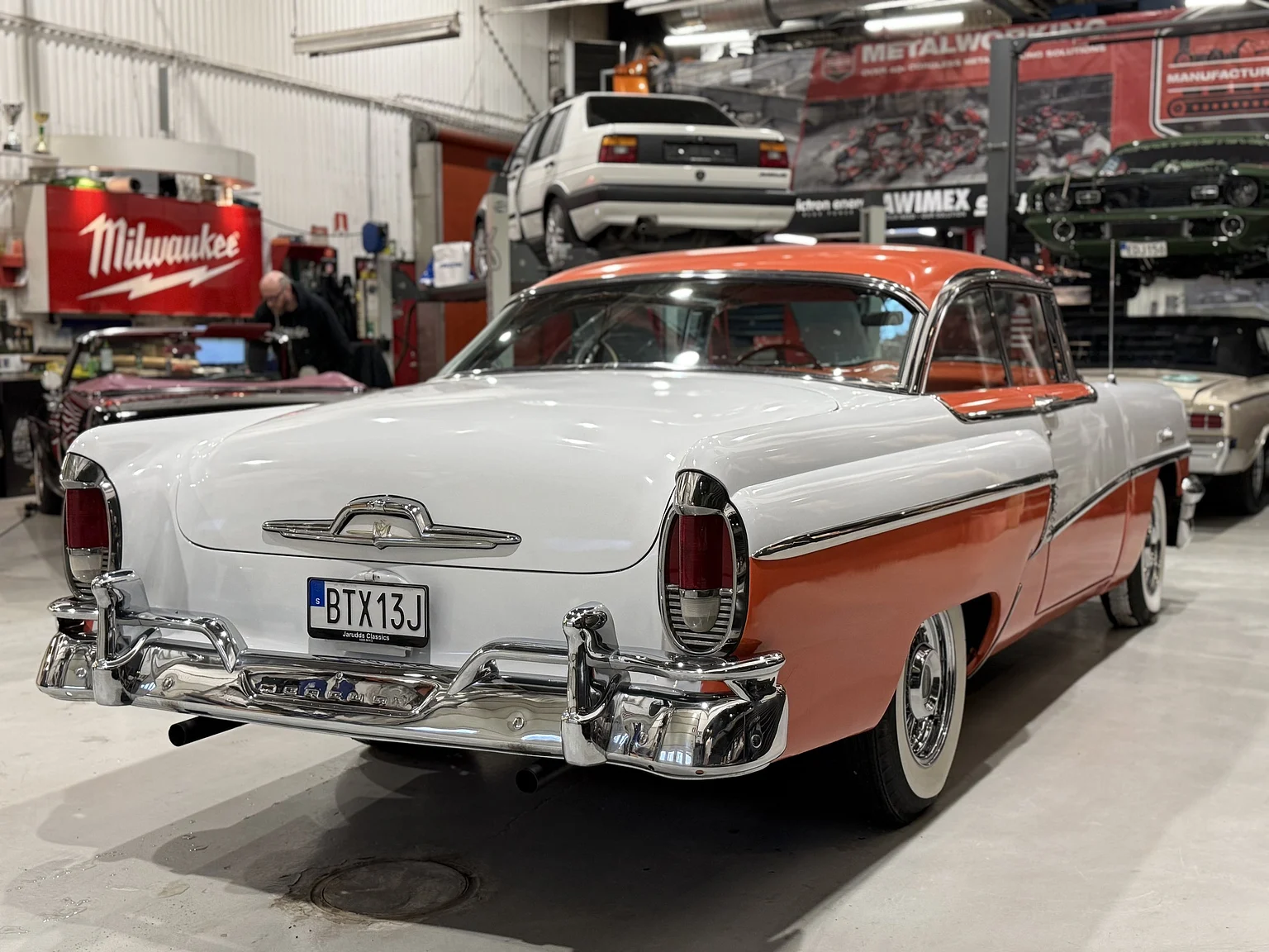 Exterior image of 1956 Mercury Montclair Sport Sedan (68)