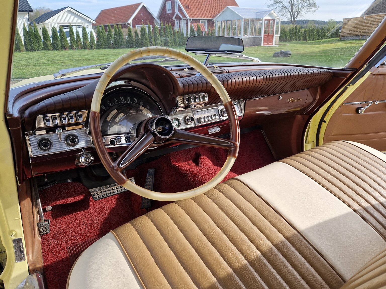 Interiörbild 1961 Chrysler Windsor Coupé
