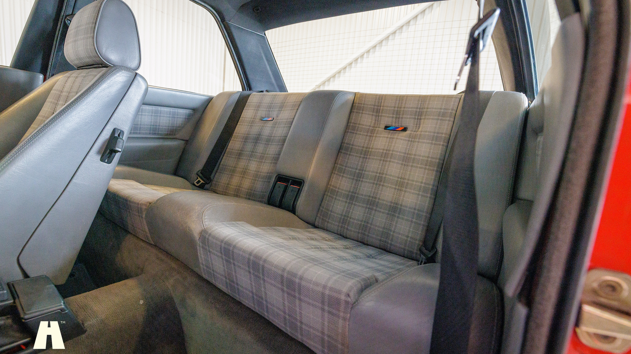 Interiörbild 1988 BMW E30 M3 EVO II