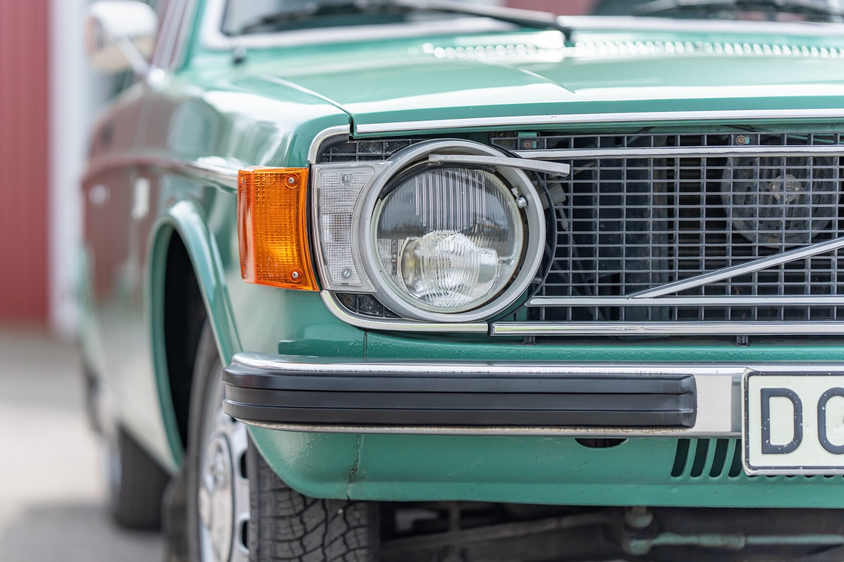 Exterior image of 1973 Volvo 144