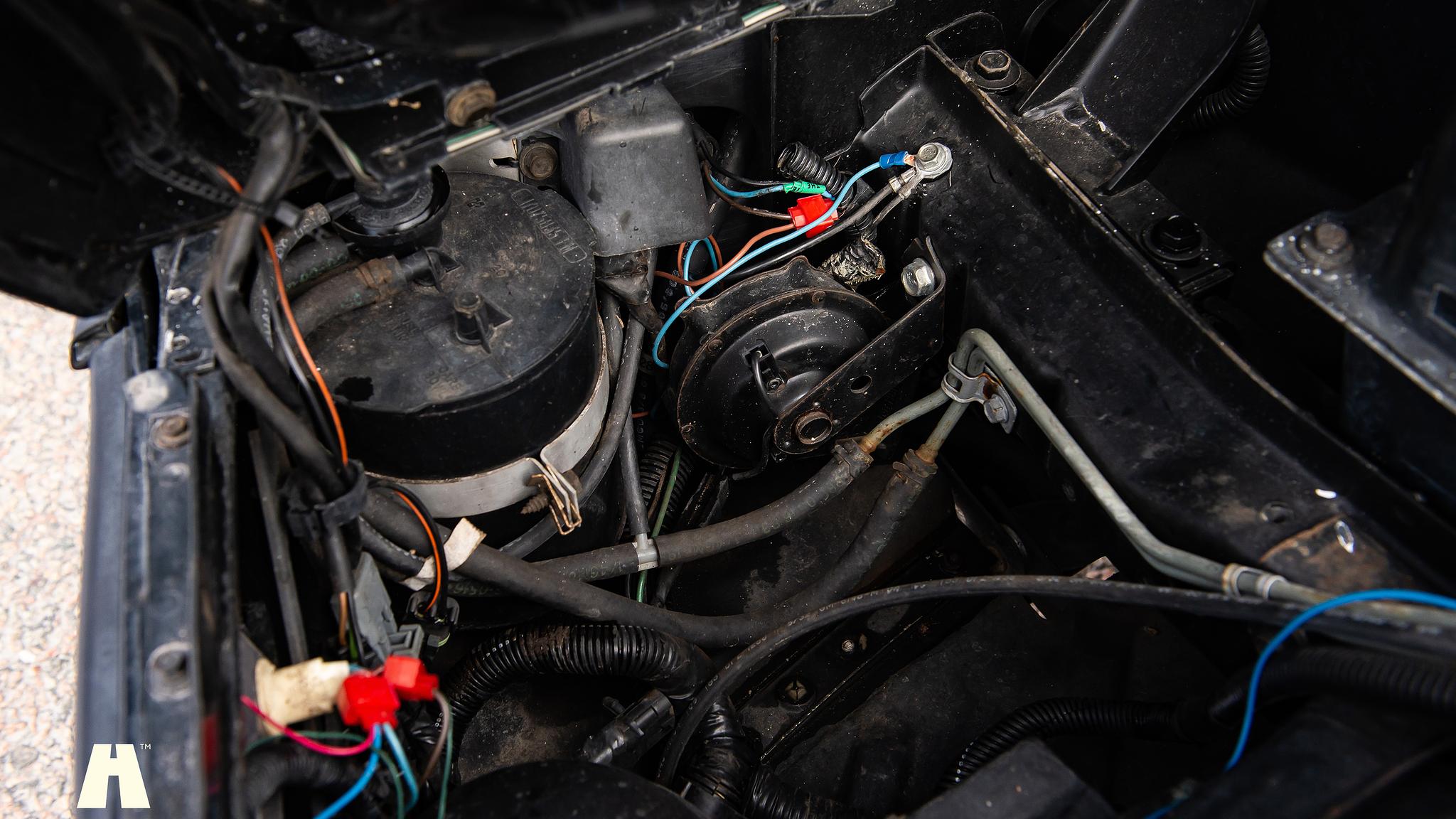 Image of 1984 Chevrolet Corvette C4 mechanics