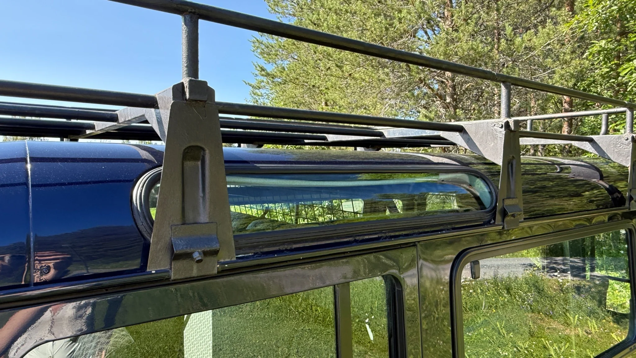 Aussenfoto 2002 Land Rover Defender 110 Kombi Td5 (50)
