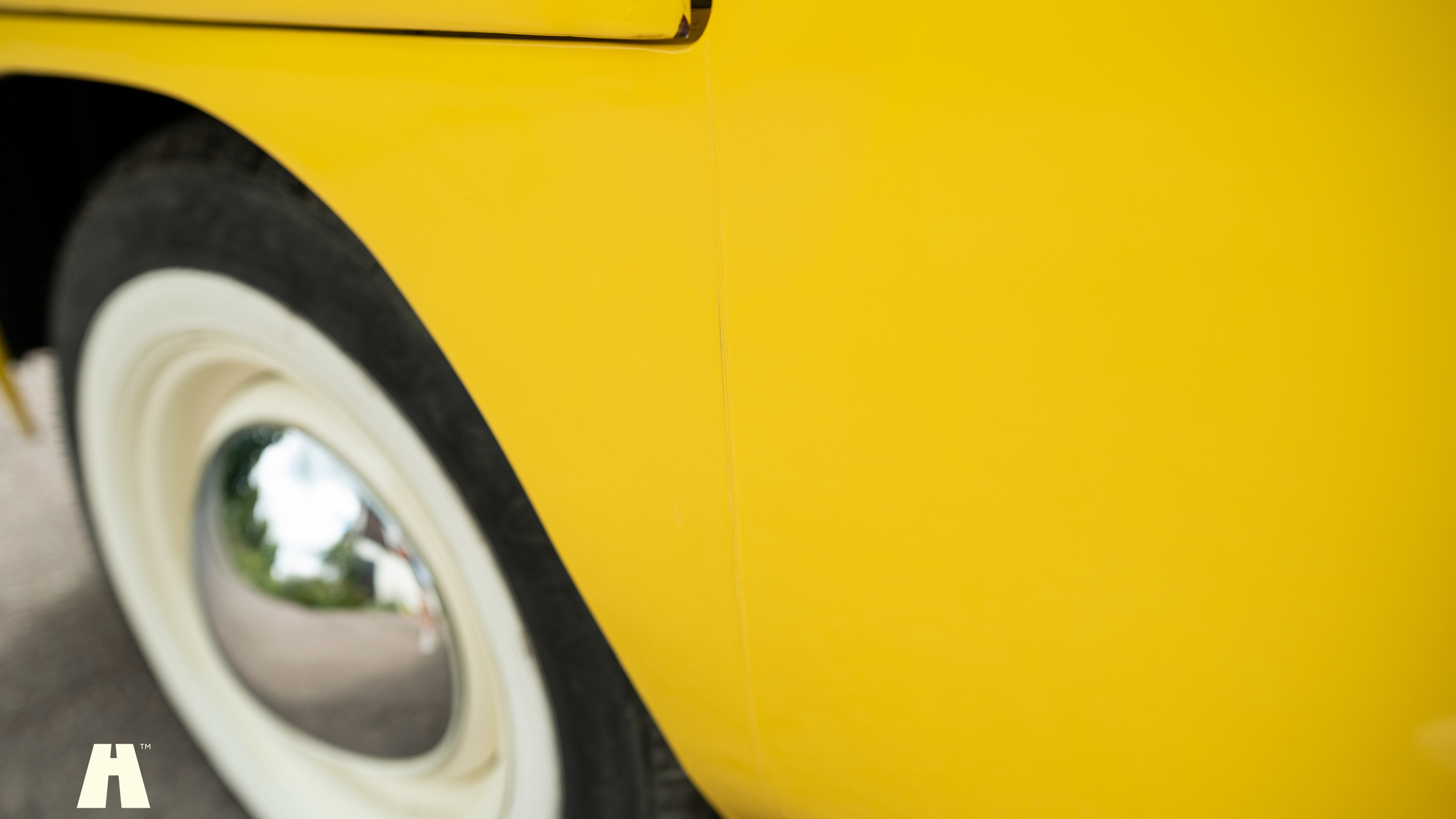 Exteriörbild på 1974 Volkswagen T1 Split Window  