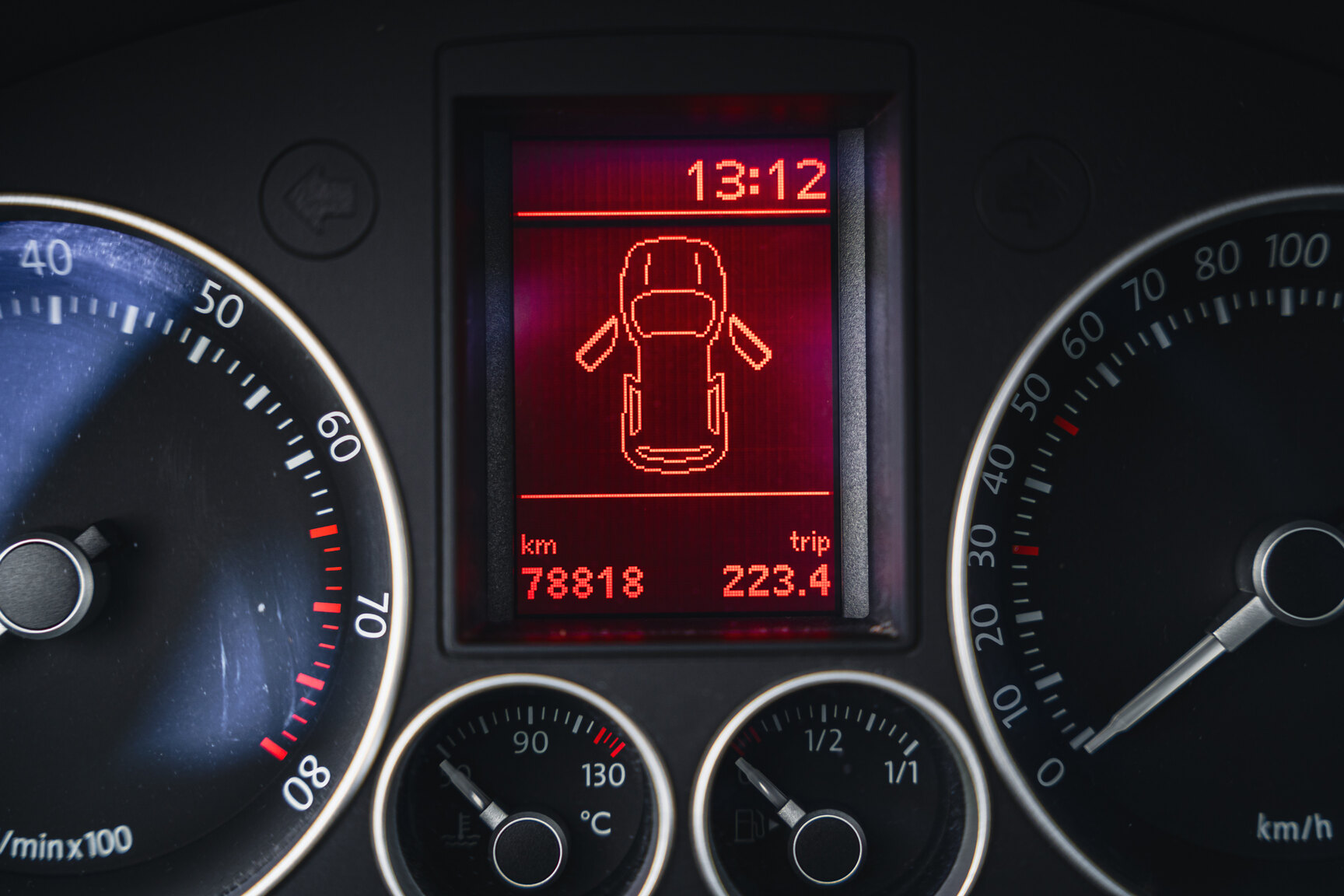 Innenraumfoto von 2007 Volkswagen Golf R32 (22)