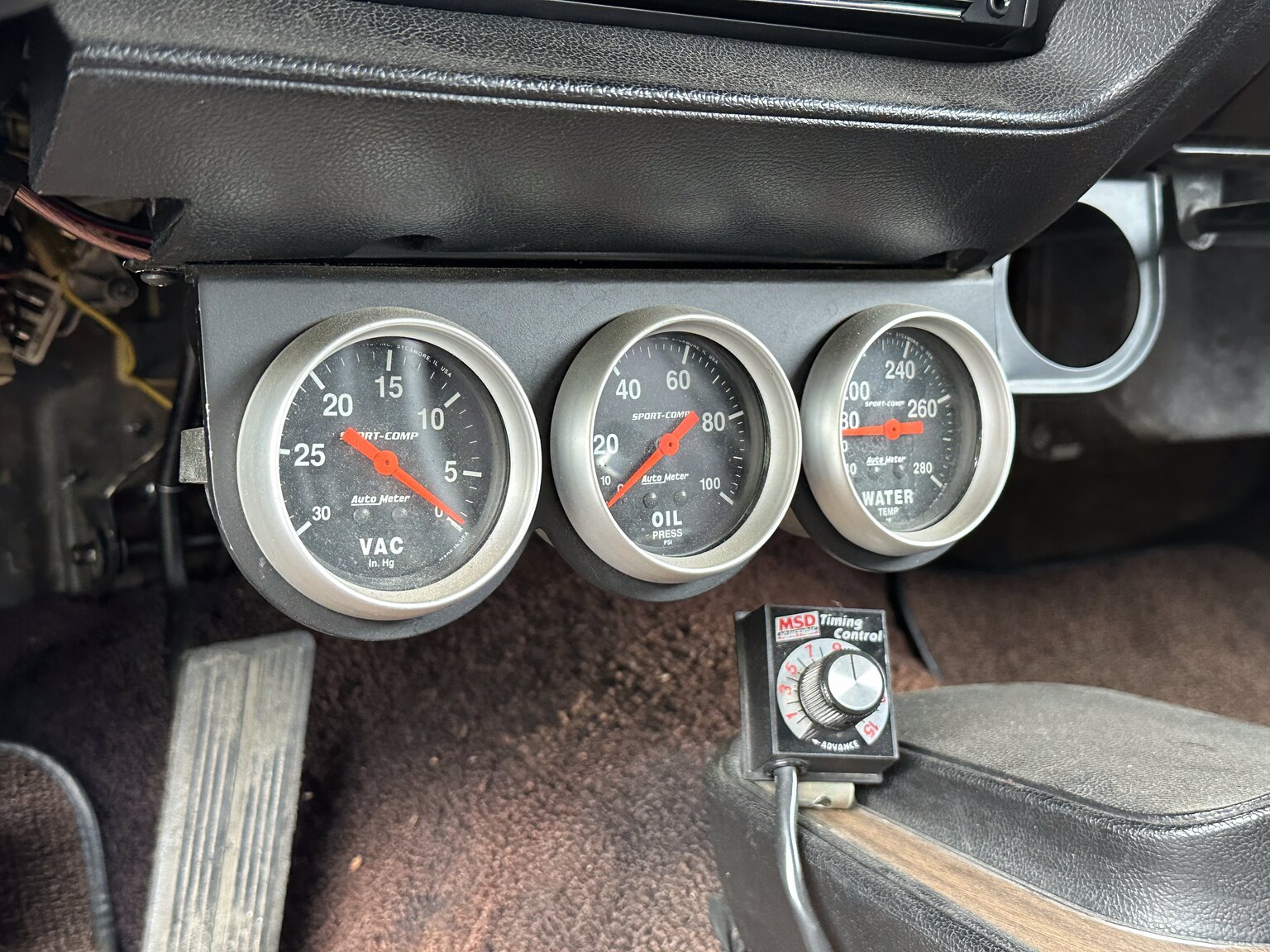 Interior image of 1971 Dodge Challenger 440 (39)