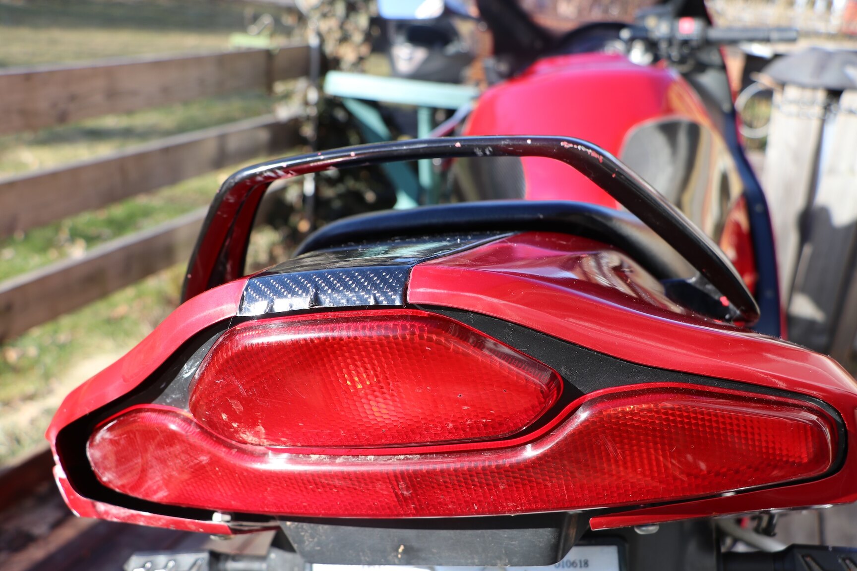 Exteriörbild på 1995 SUZUKI RF 900R