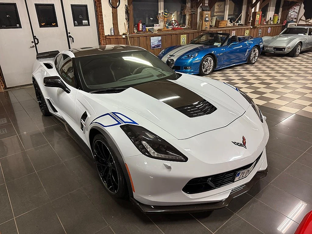 Bild von 2018 Chevrolet Corvette (1)
