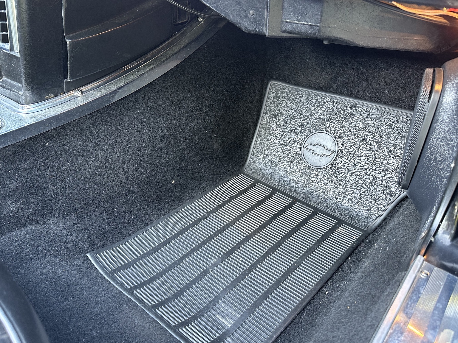 Innenraumfoto von 1964 Corvette C2 Stingray Cabriolet (26)