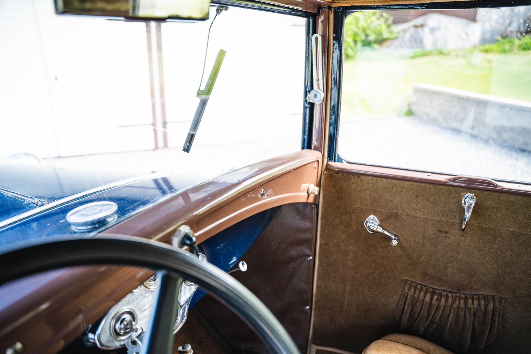 Innenraumfoto von 1931 Ford A Luxe Sedan (18)