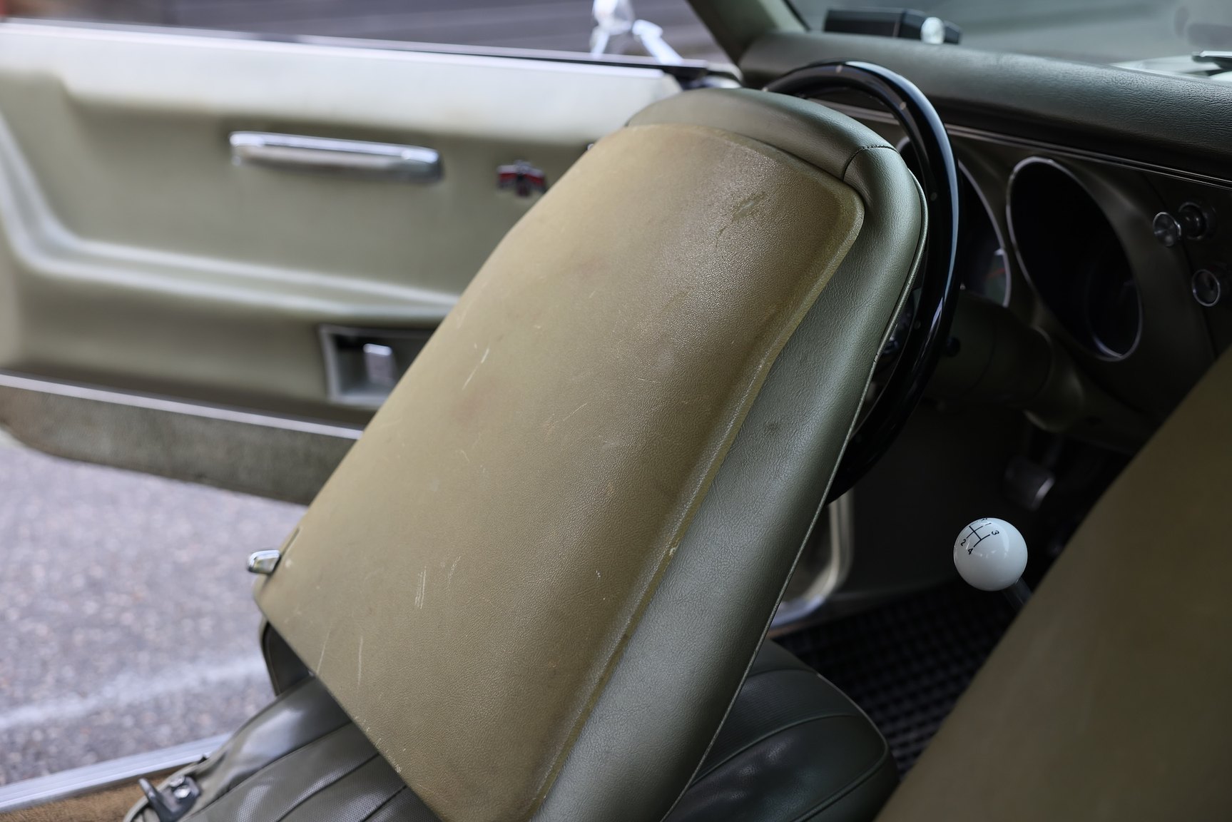 Interior image of 1968 Pontiac Firebird 400 Ram Air