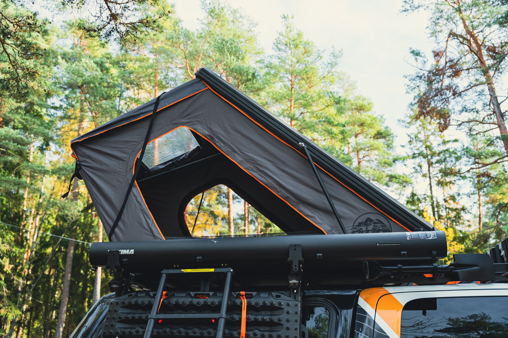 Exteriörbild på 2017 Dodge Ram 1500 AEV (30)