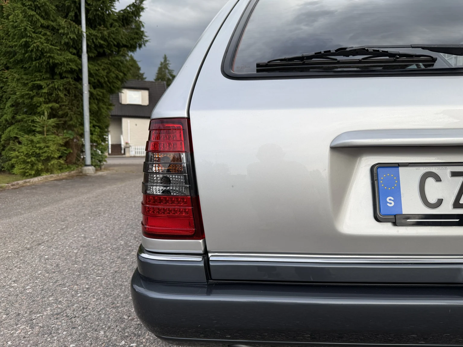 Aussenfoto 1994 Mercedes-Benz E 320 T (5)