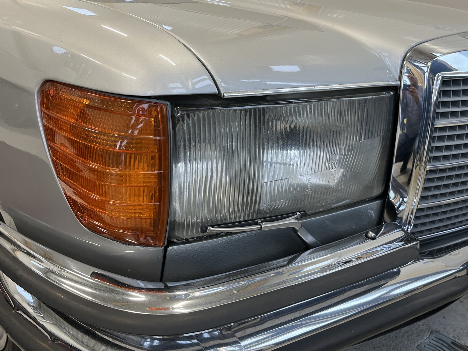 Aussenfoto 1975 Mercedes-Benz 280 SE