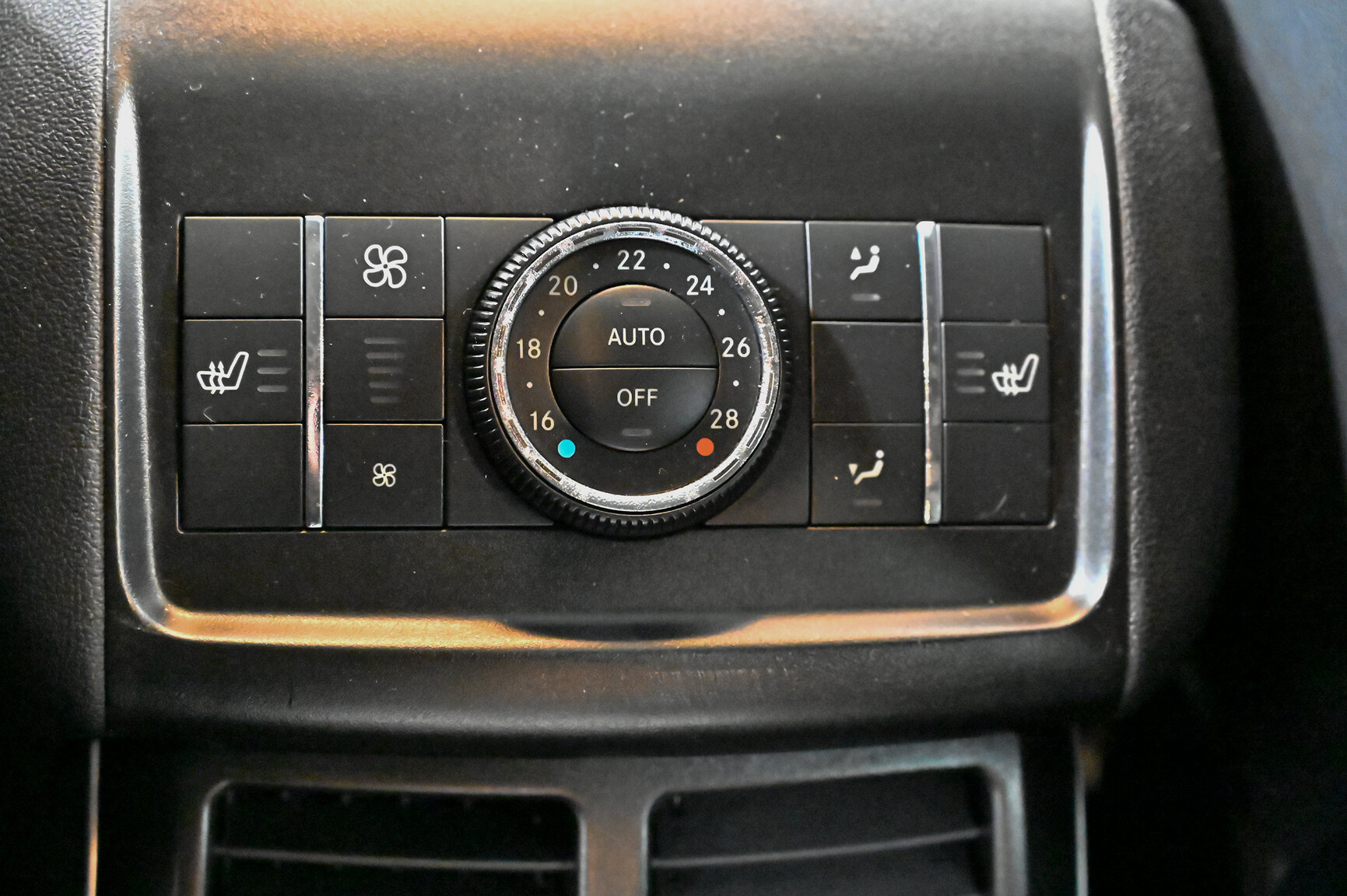 Innenraumfoto von 2006 Mercedes-Benz R 63 AMG