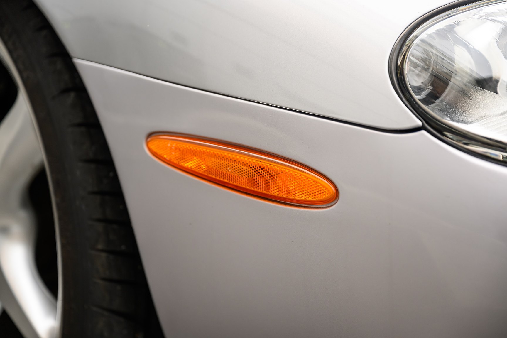 Exterior image of 2001 Jaguar XKR Silverstone
