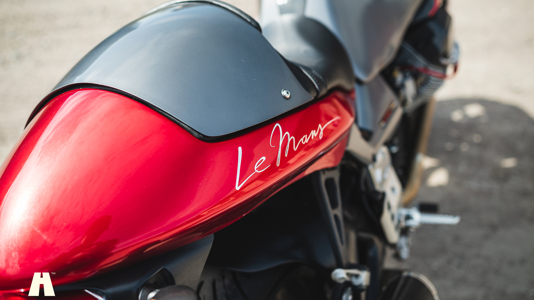 Aussenfoto 2002 Moto Guzzi V11 Le Mans (49)