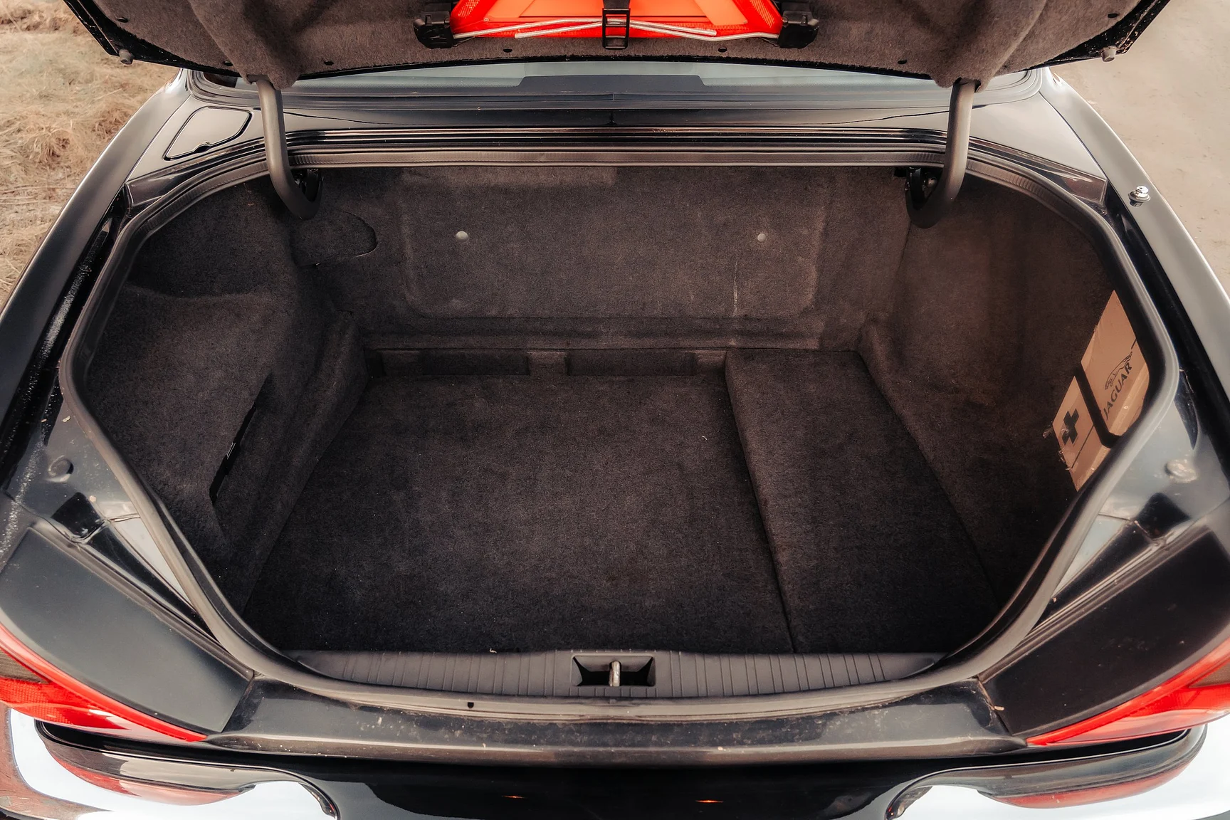 Innenraumfoto von 1997 Jaguar XJR 4.0 Kompressor NO RESERVE (40)