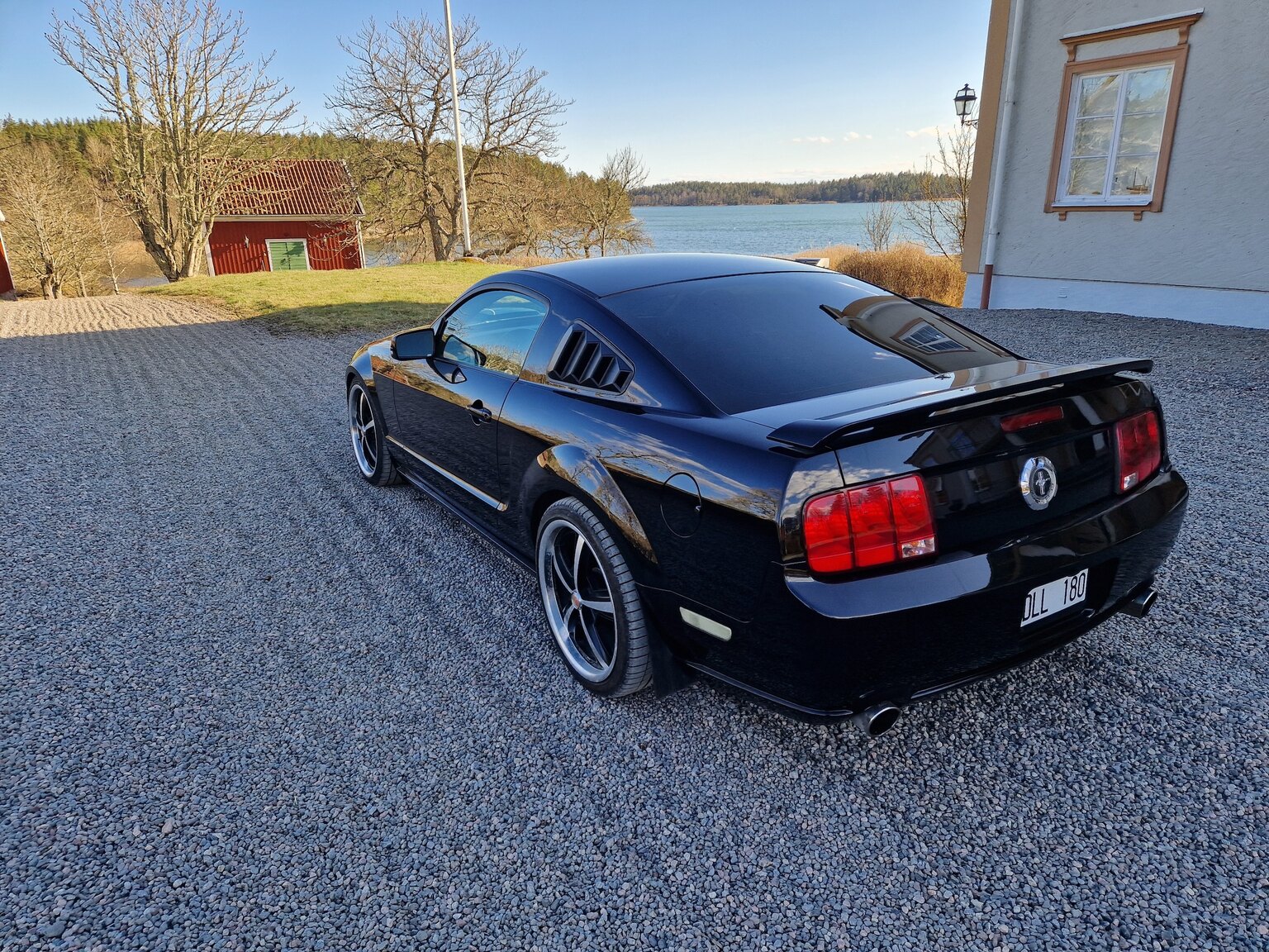 Exteriörbild på 2007 Ford Mustang V6 