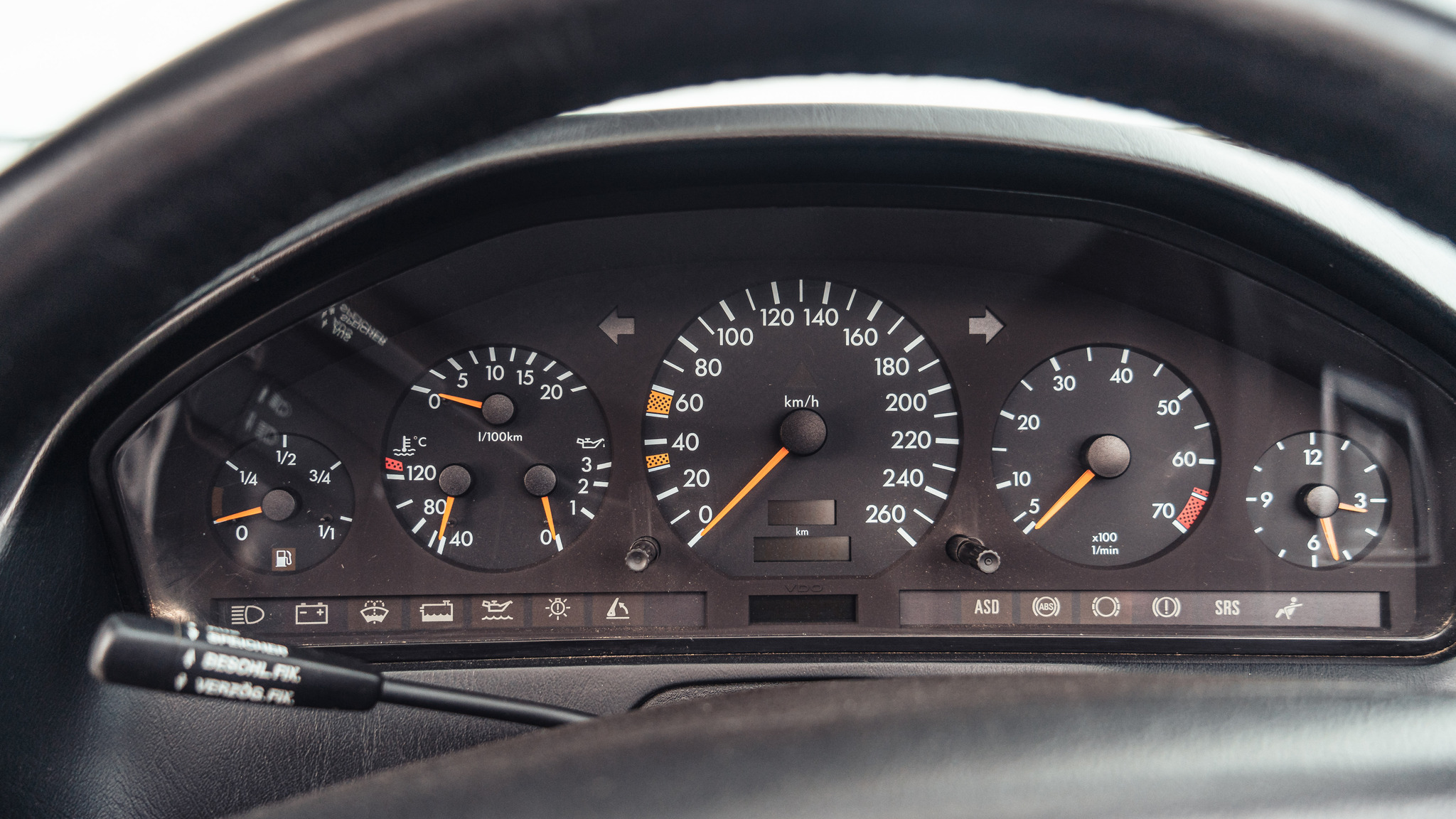 Innenraumfoto von 1994 Mercedes SL320 (R129)  (4)