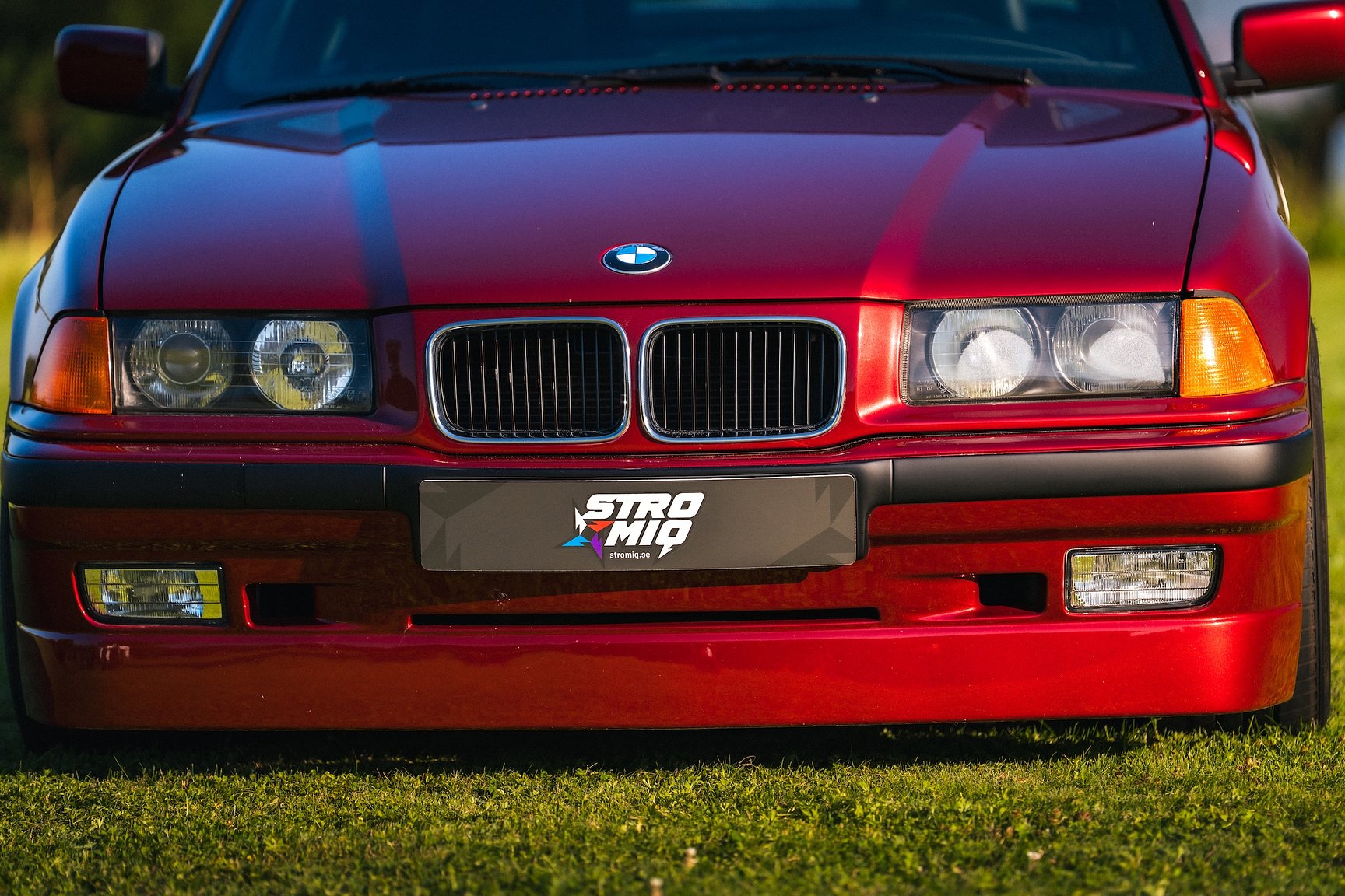 Exterior image of 1992 BMW 325i Coupé "No Reserve Auction"