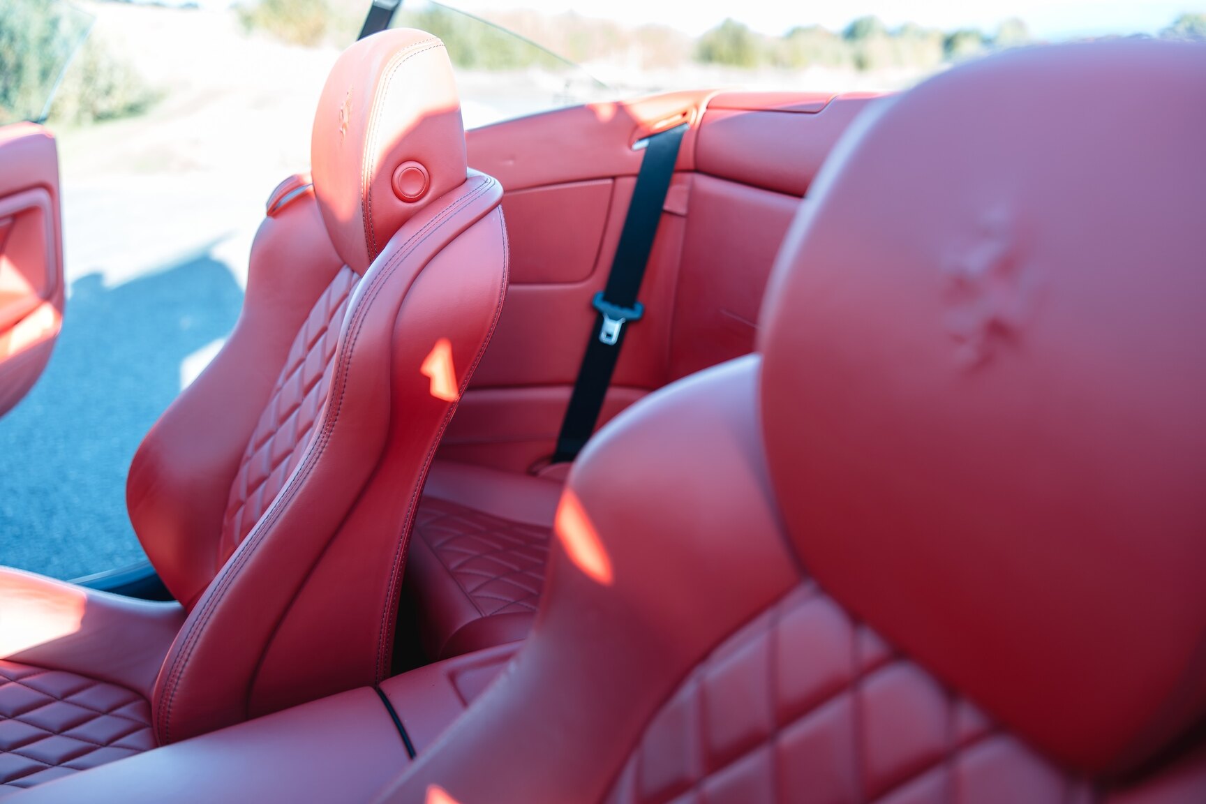 Interior image of 2011 Ferrari California 