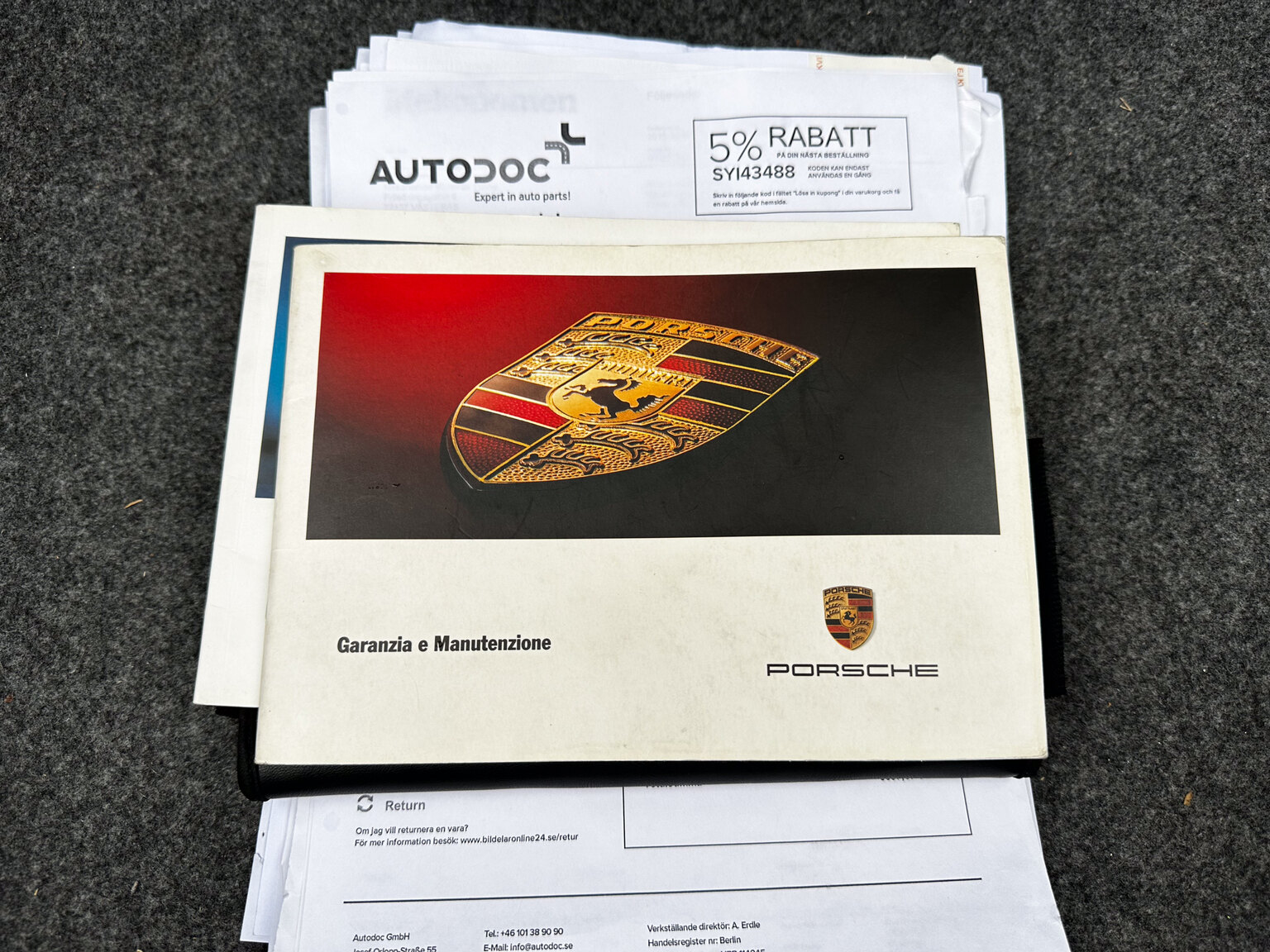 Documentation for 1999 Porsche 911 Carrera 4