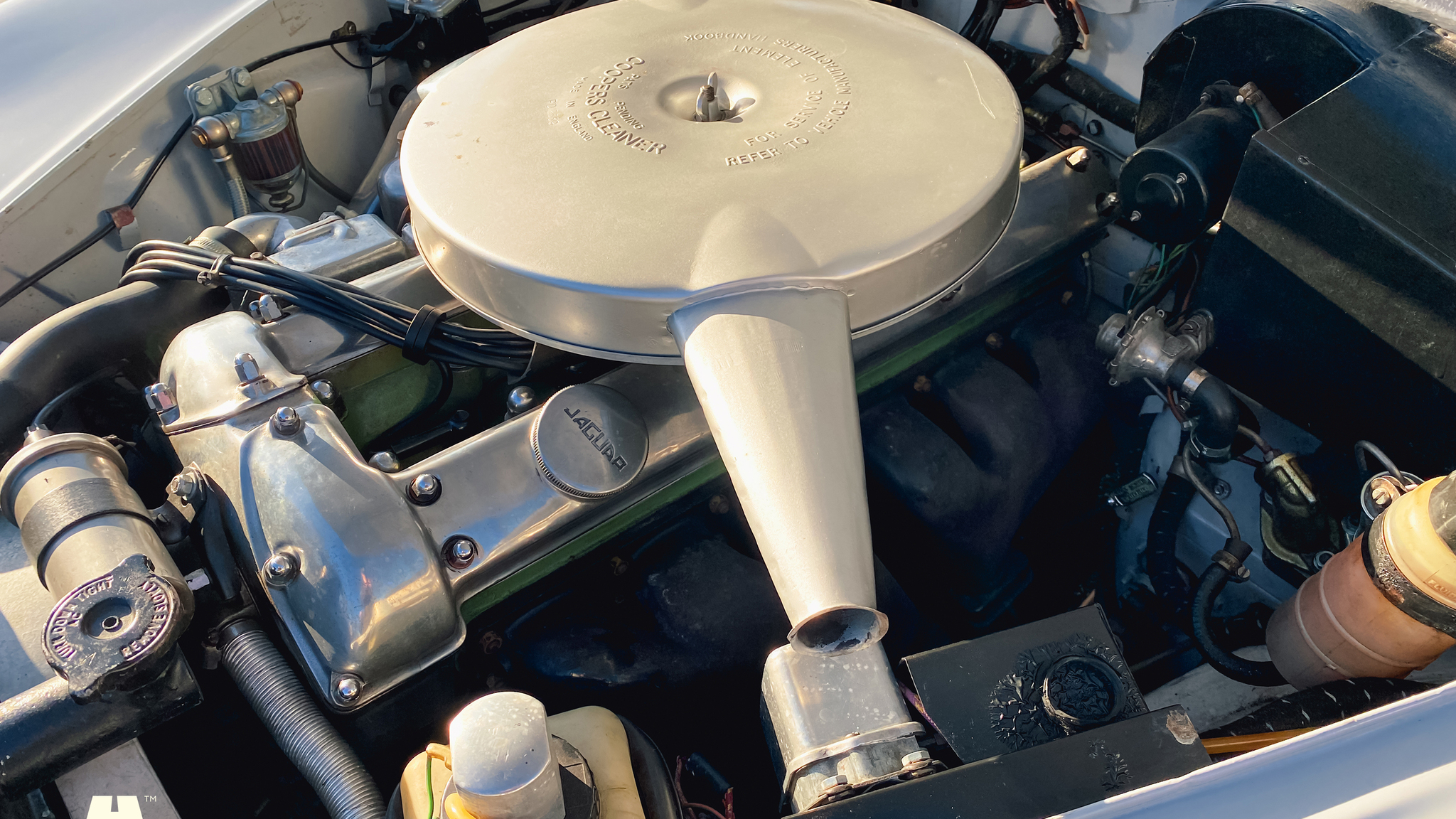 Image of 1961 Jaguar Mark 2 mechanics