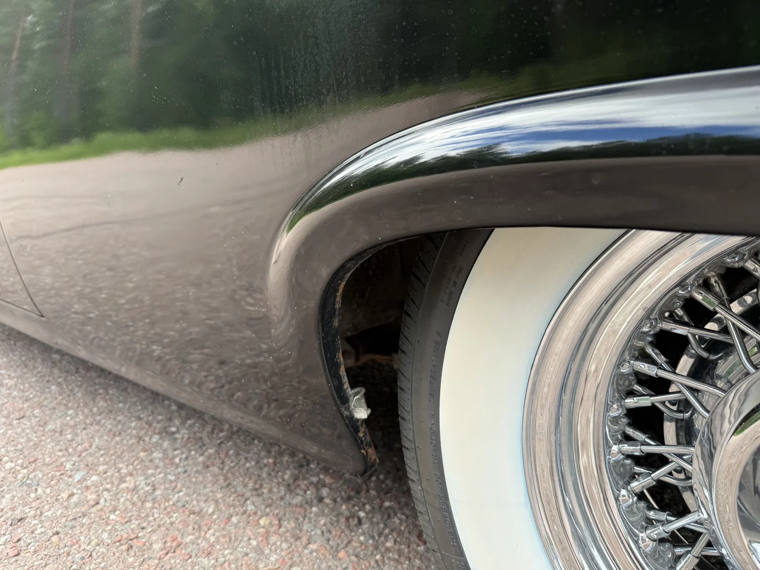 Exteriörbild på 1957 Ford Fairlane 500 Hardtop Cabriolet (72)