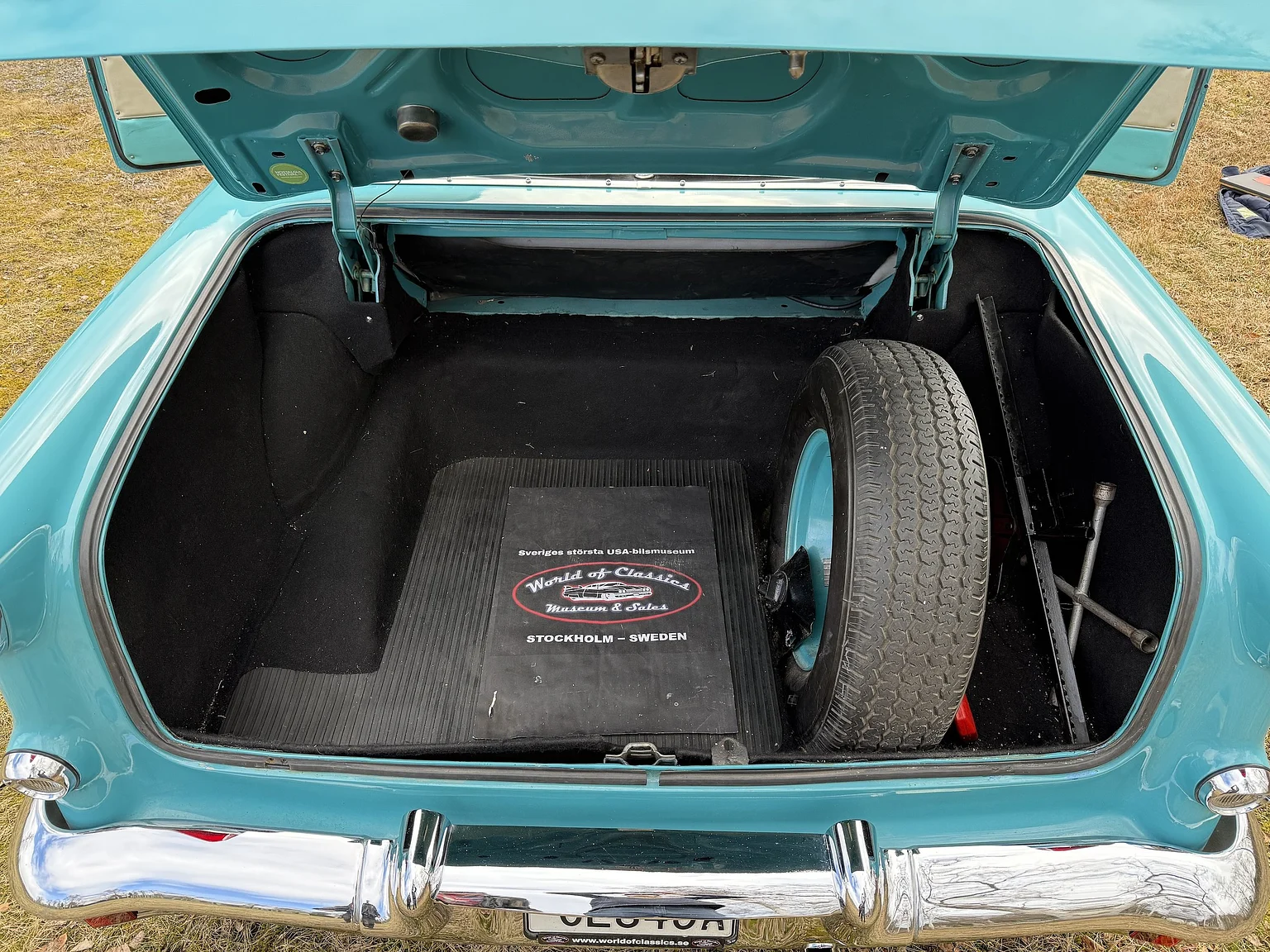 Interior image of 1955 Oldsmobile Super 88 (89)