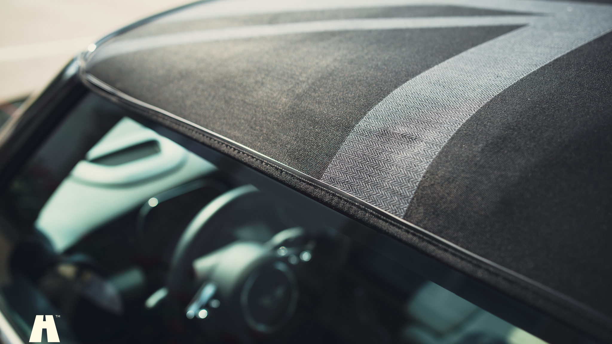 Exteriörbild på 2021 Mini John Cooper Works Cabriolet  (64)