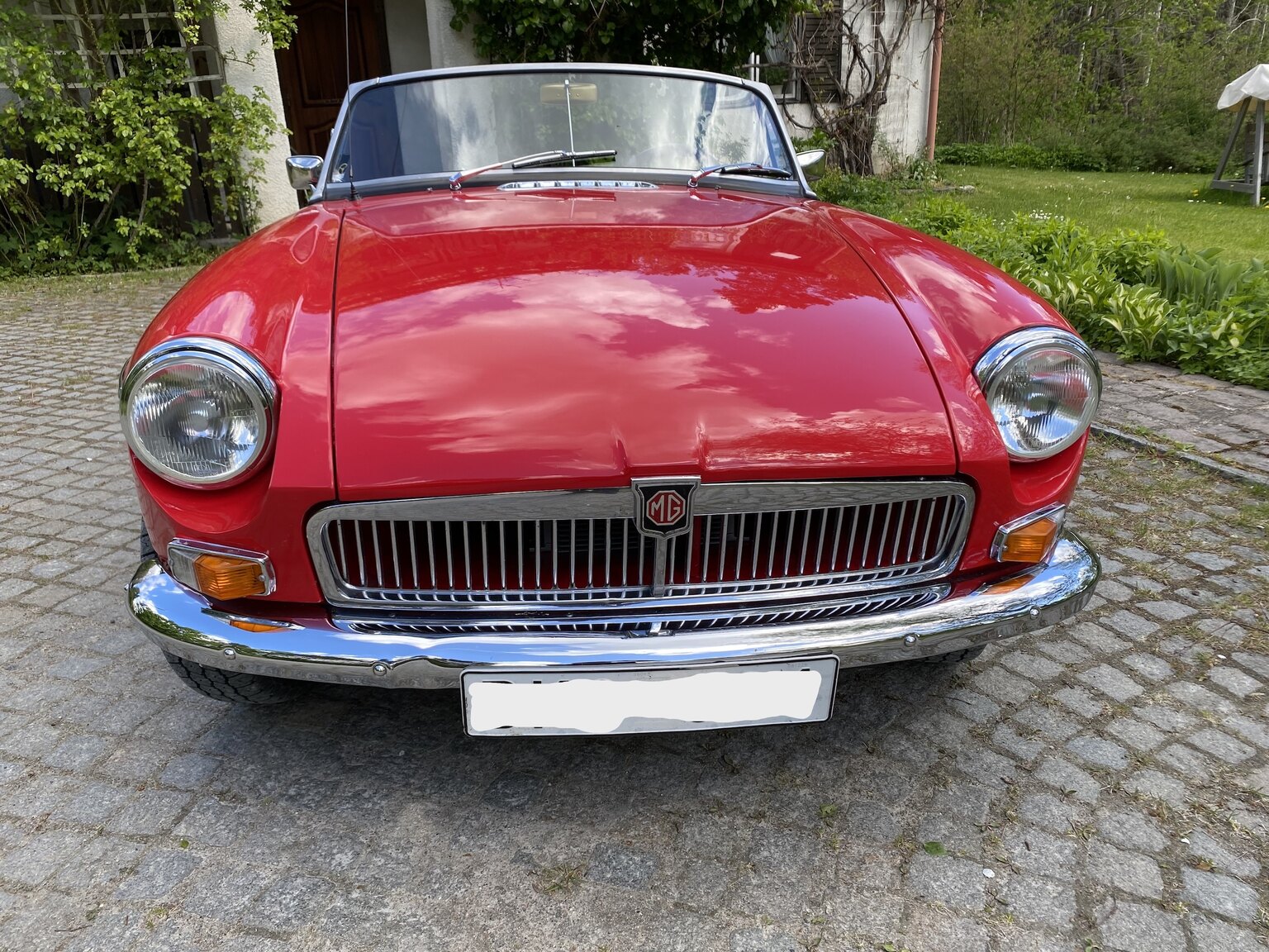 Exteriörbild på 1967 MG MGB 1800