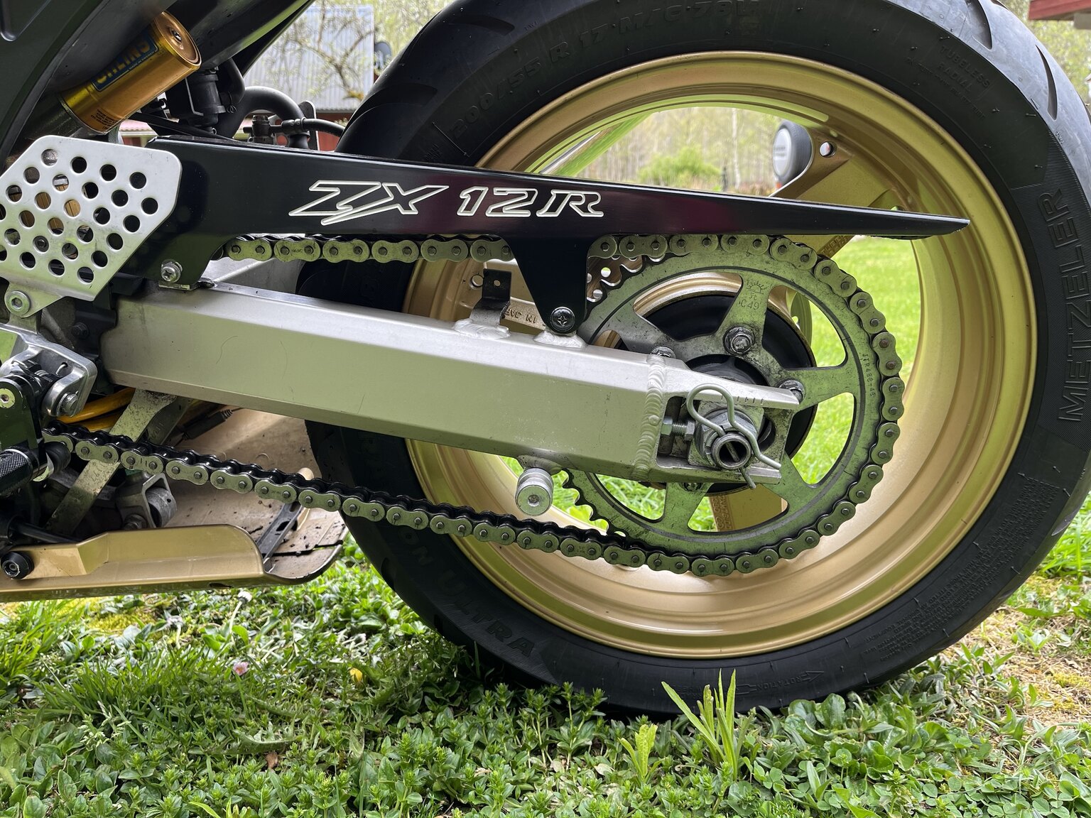 Image of 2002 Kawasaki Ninja ZX-12R mechanics