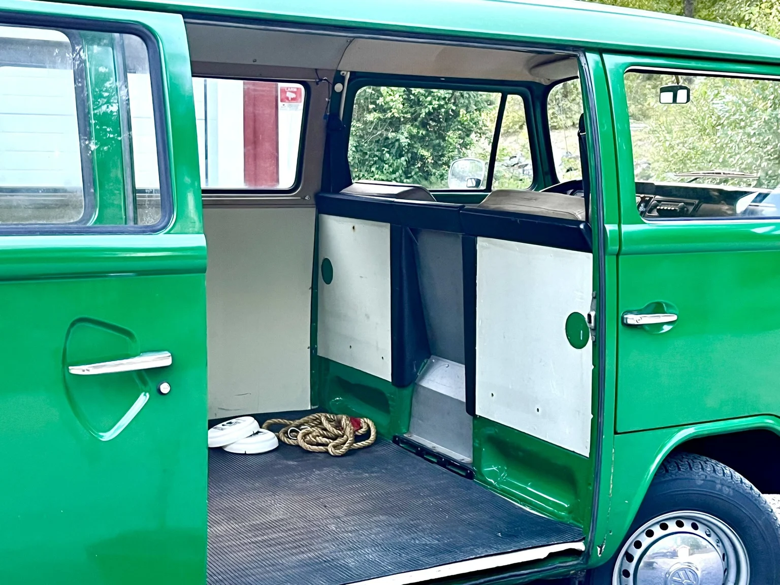 Innenraumfoto von 1974 Volkswagen Transporter T2 (29)