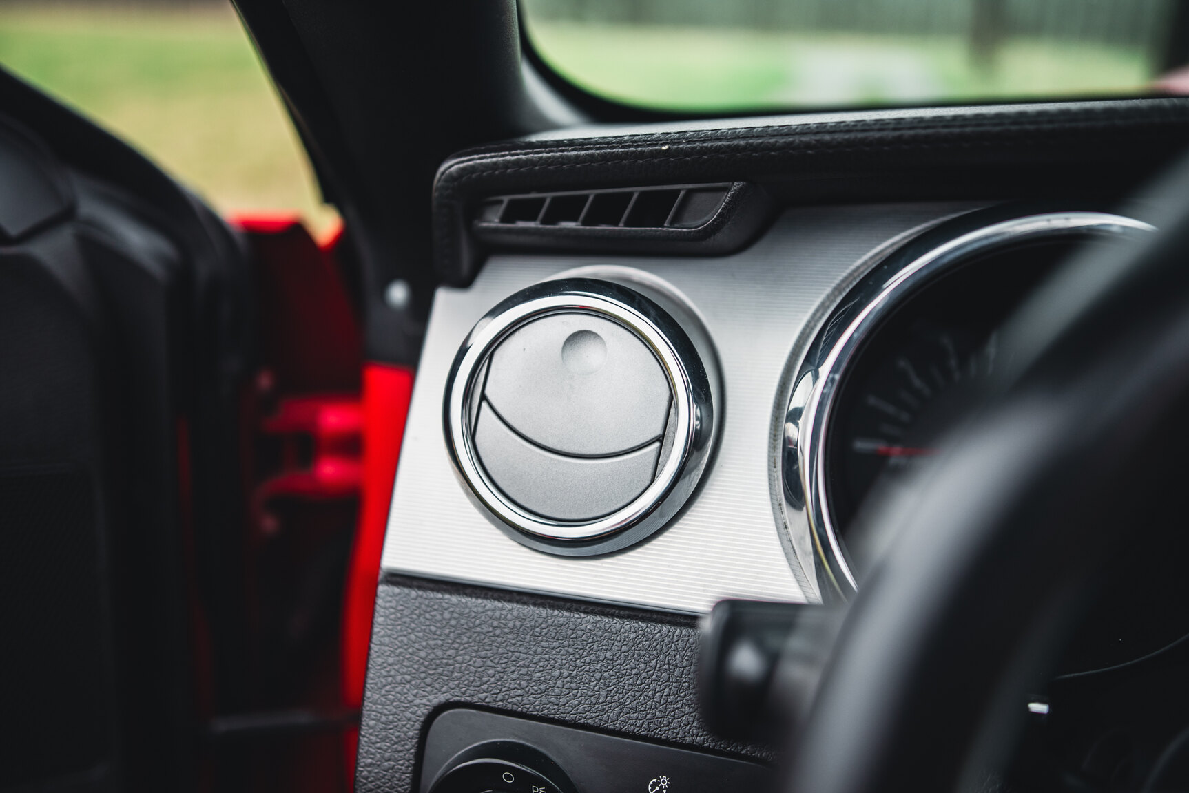 Interior image of 2009 Ford Mustang V8 GT Convertible