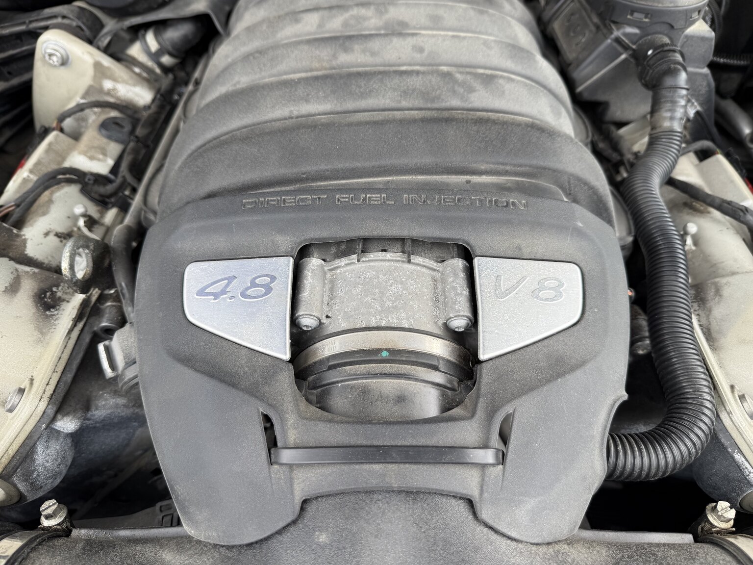 Image of 2013 Porsche Cayenne GTS mechanics
