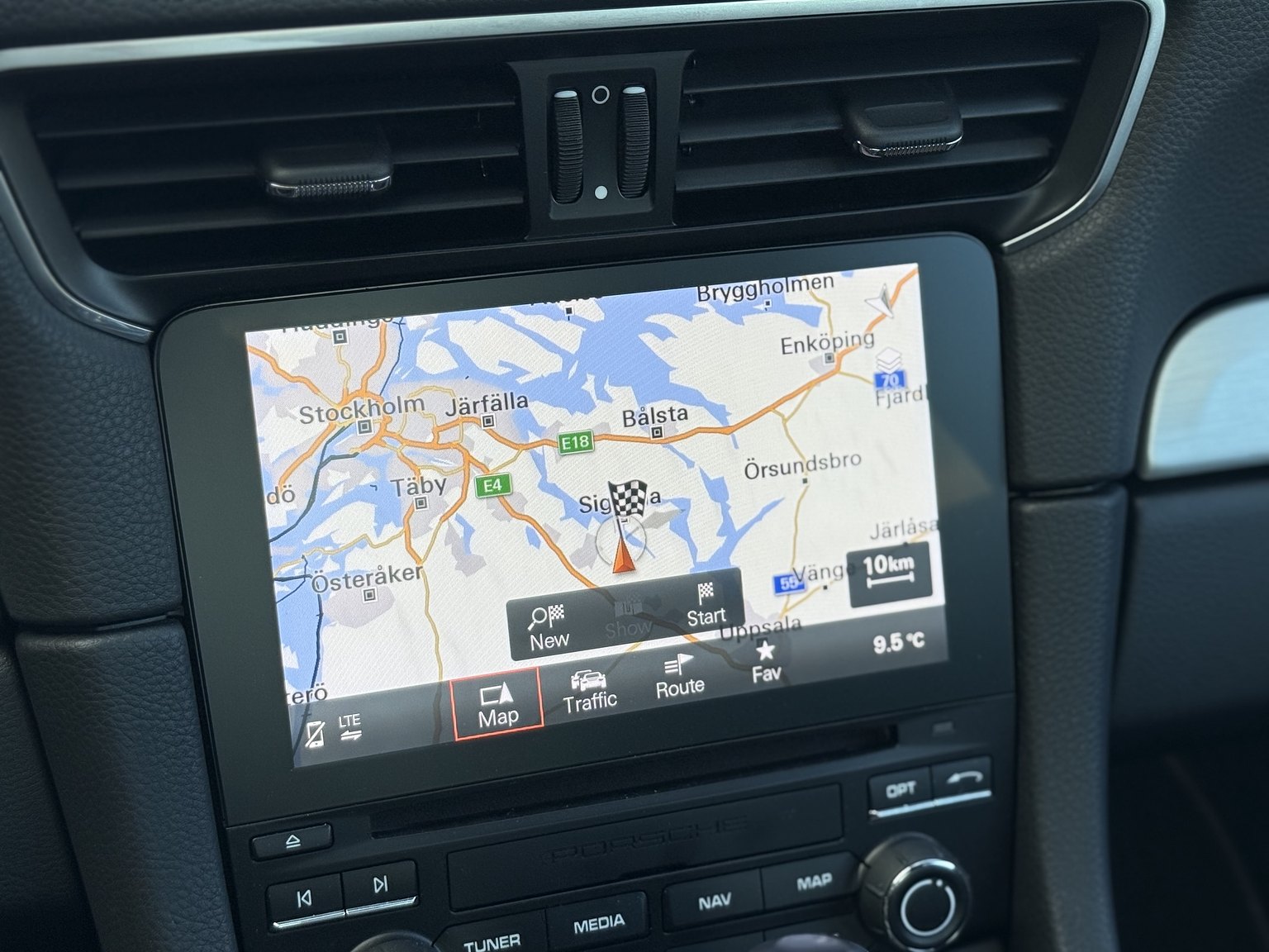 Interiörbild 2018 PORSCHE 911 GT3 (32)