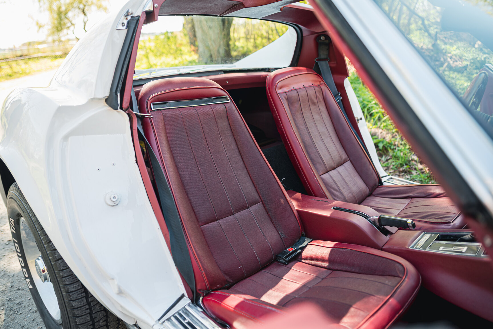 Interior image of 1975 Chevrolet Corvette Stingray (6)