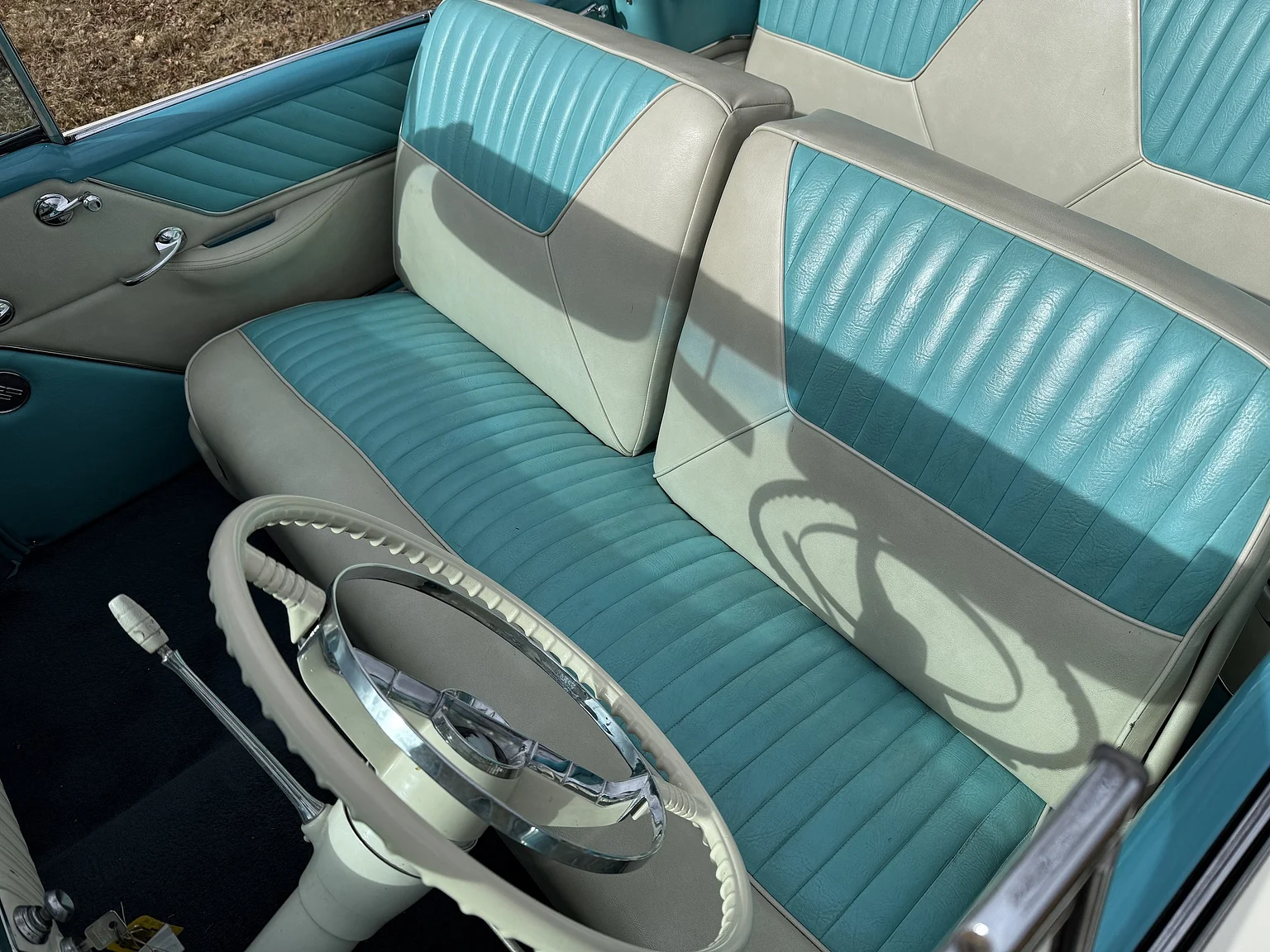 Innenraumfoto von 1955 Oldsmobile Super 88 (22)
