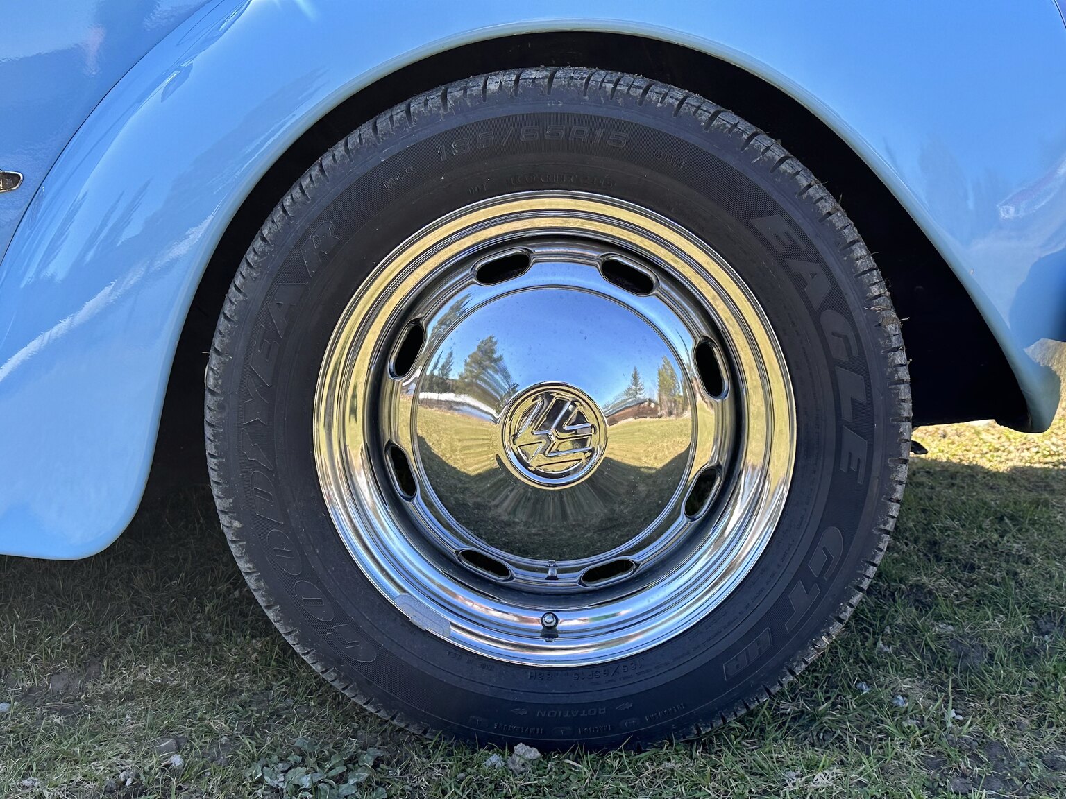 Exteriörbild på 1979 Volkswagen Beetle 1303 Käfer (32)