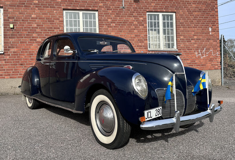 1938 Lincoln Zephyr Sedan V12 for sale - online auction