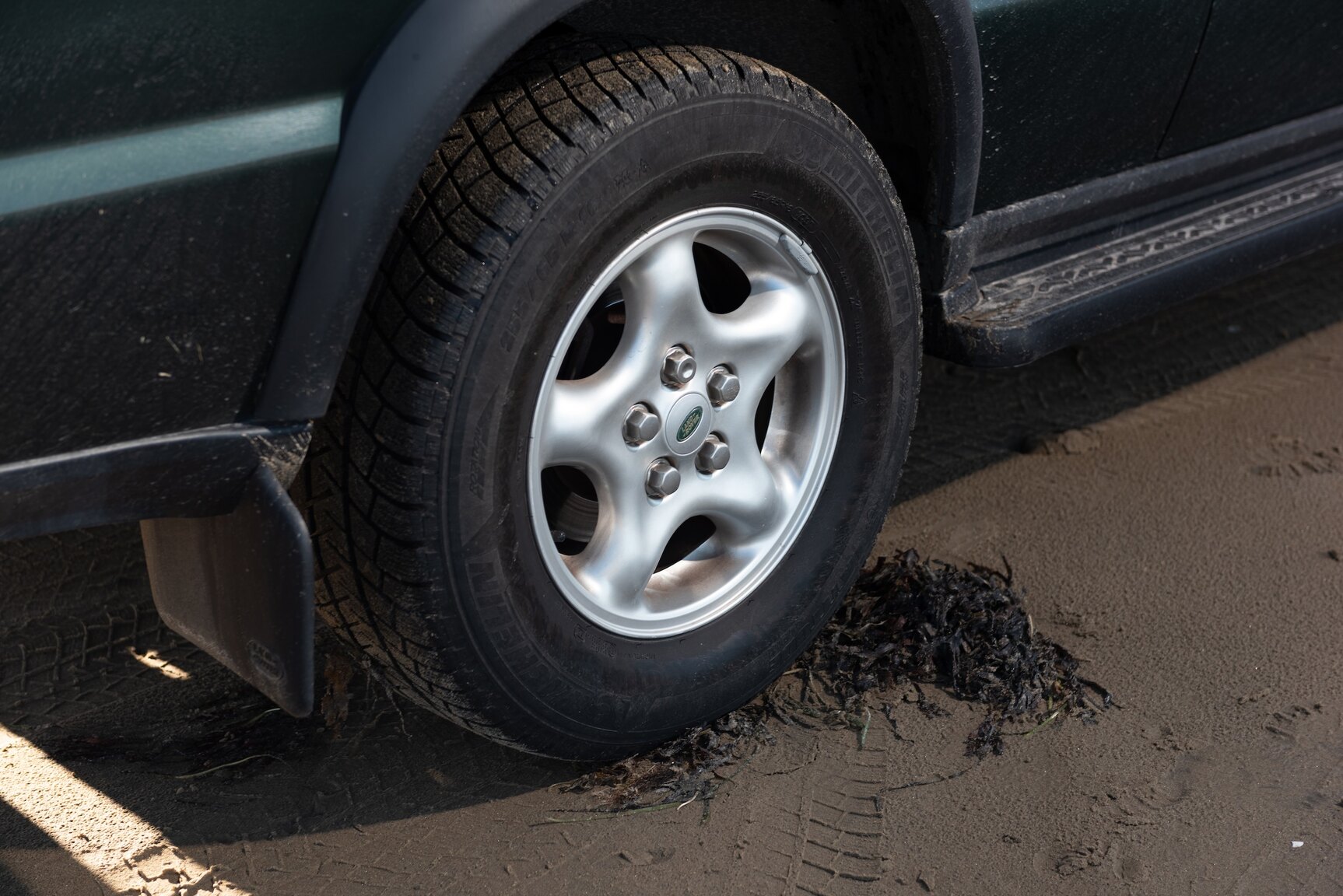 Exterior image of 1999 Land Rover Discovery 4.0 V8