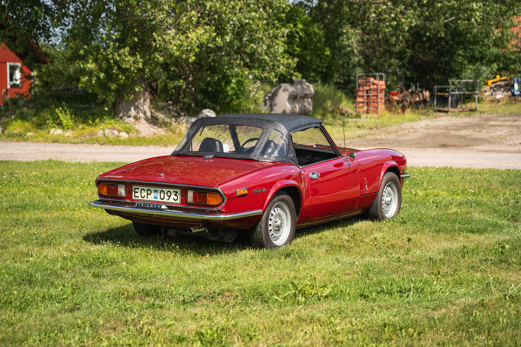 Exterior image of 1971 Triumph Spitfire MK4 (8)