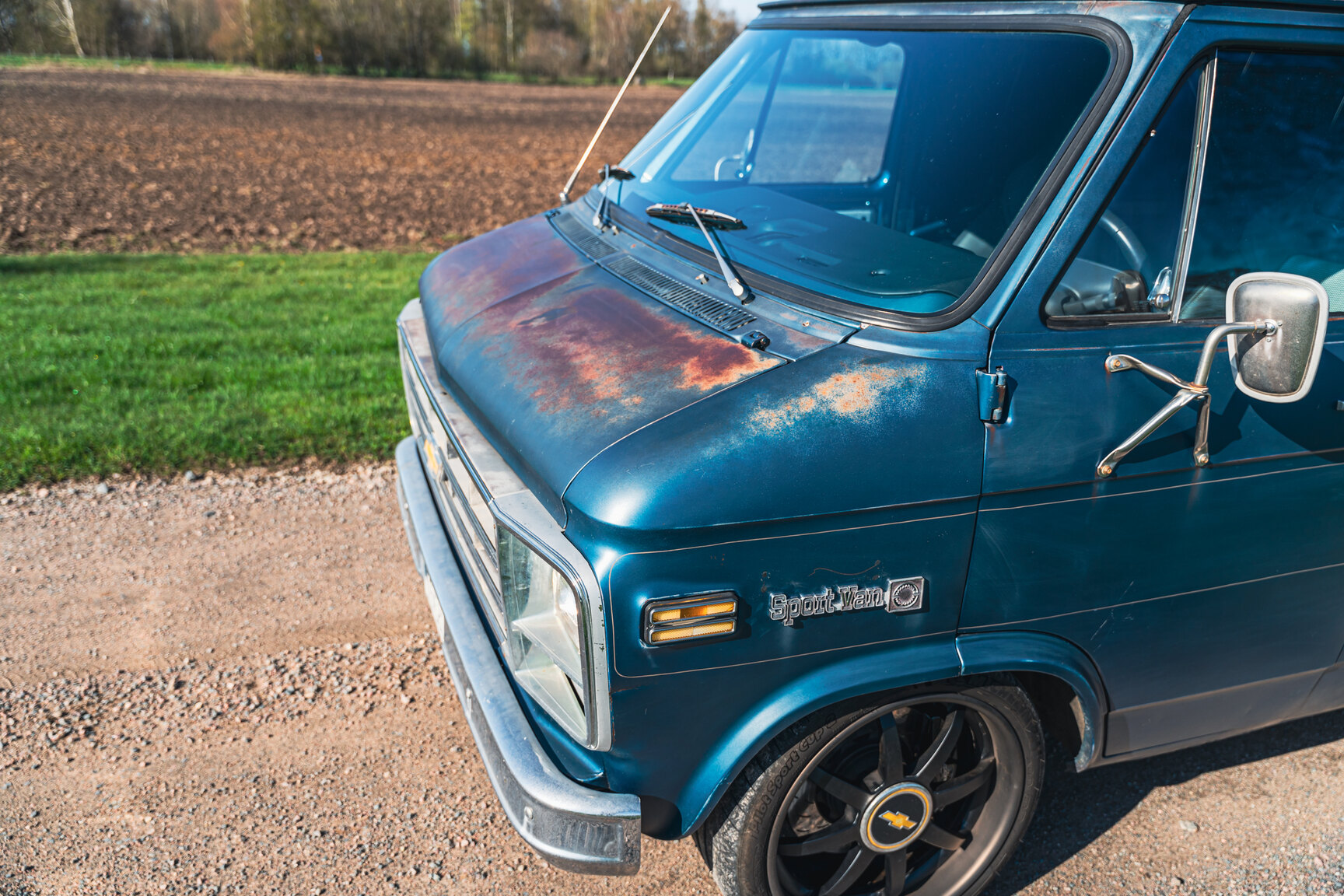 Exterior image of 1978 Chevrolet G10 Sport Van