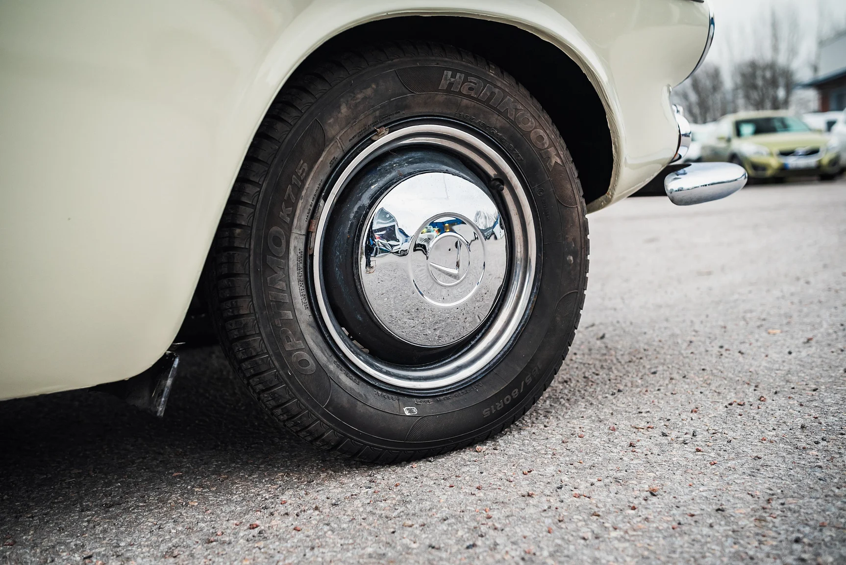 Exterior image of 1964 Volvo P 1800S (32)