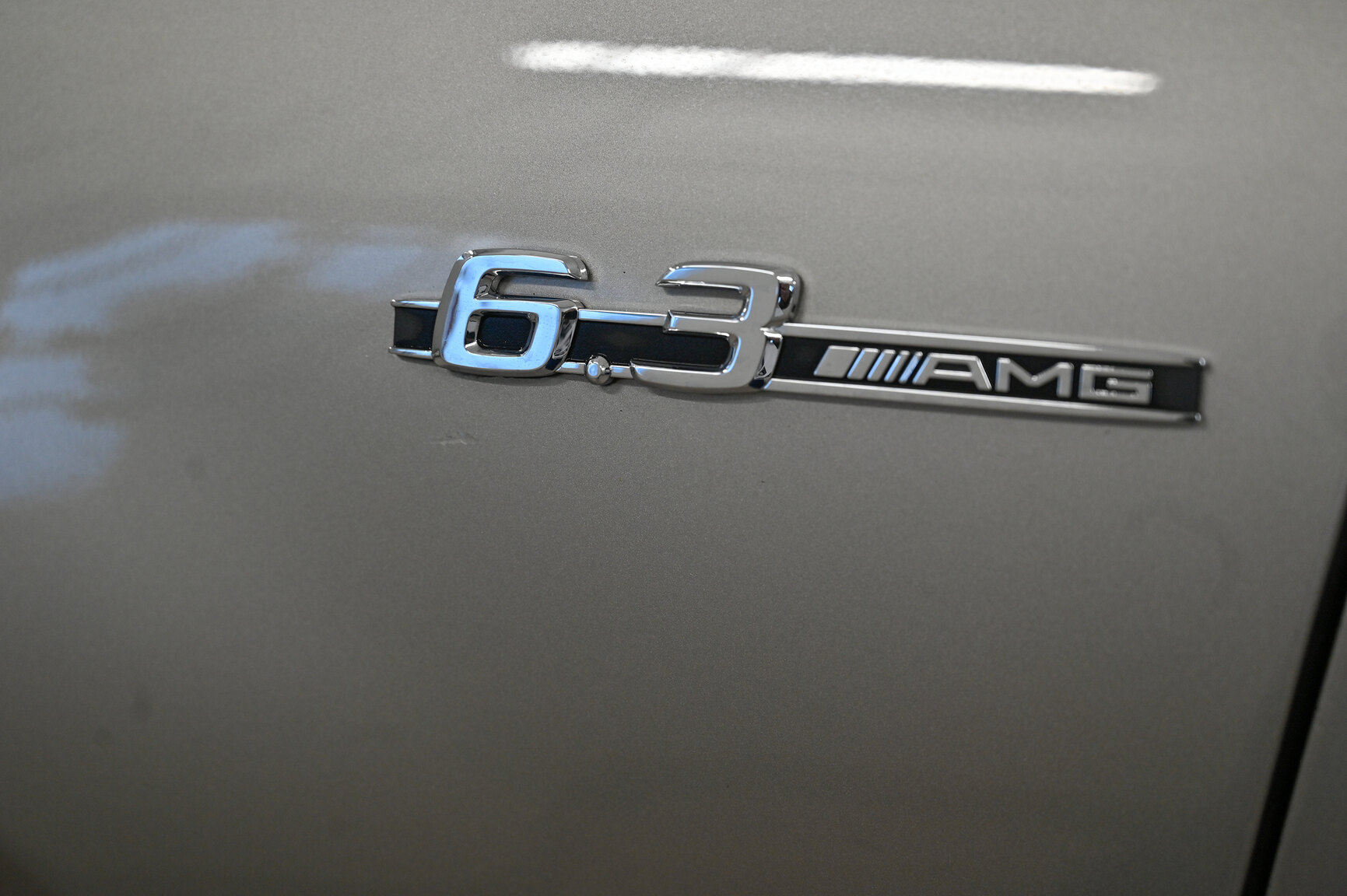 Exteriörbild på 2006 Mercedes-Benz R 63 AMG